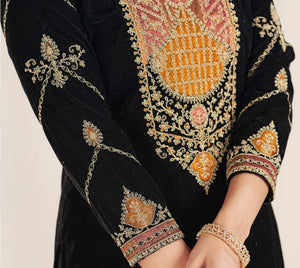 DRAVINAM Trends Women's Unstitch Premium Velvet Fancy Embroidery Winter Wear Salwar Suit Material With Unstitch Bottoms and Piping Dupatta