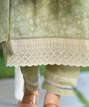 DRAVINAM Trends Cambric Cotton Embroidered Ladies Suit Dress Material with Unstitched Bottoms and Cotton Dupatta