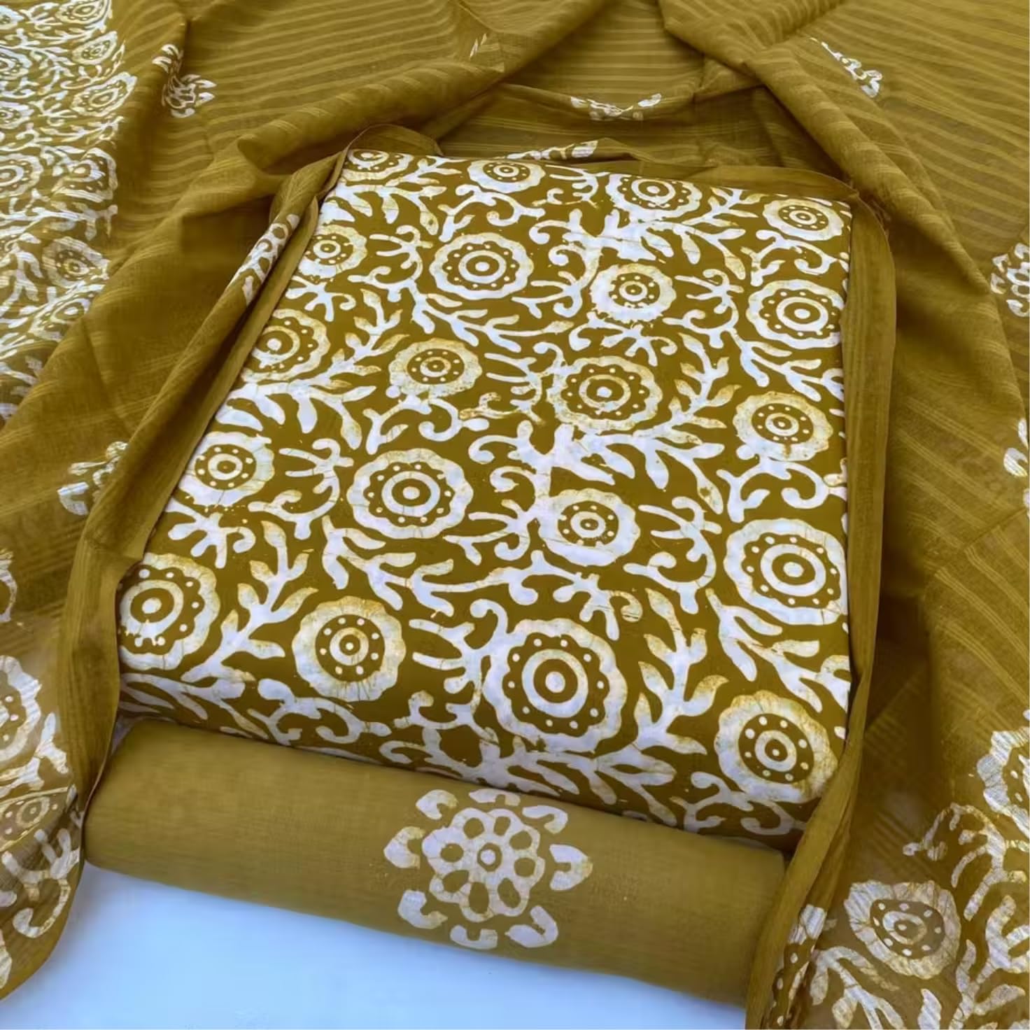 DRAVINAM Trends Unstitched Jaipuri Handmade Wax Batik Print Soft Cotton Dress Material with Dupatta