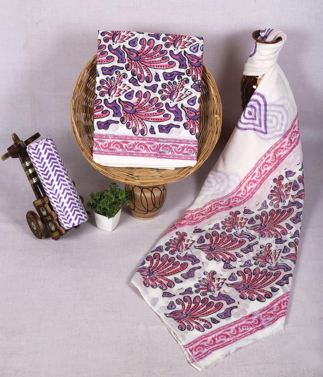 DRAVINAM Trends Hand Block Print Sanganeri Cambric Unstitched Cotton Suit Dress Material for Women with Mulmul Cotton Hand Printed Dupatta