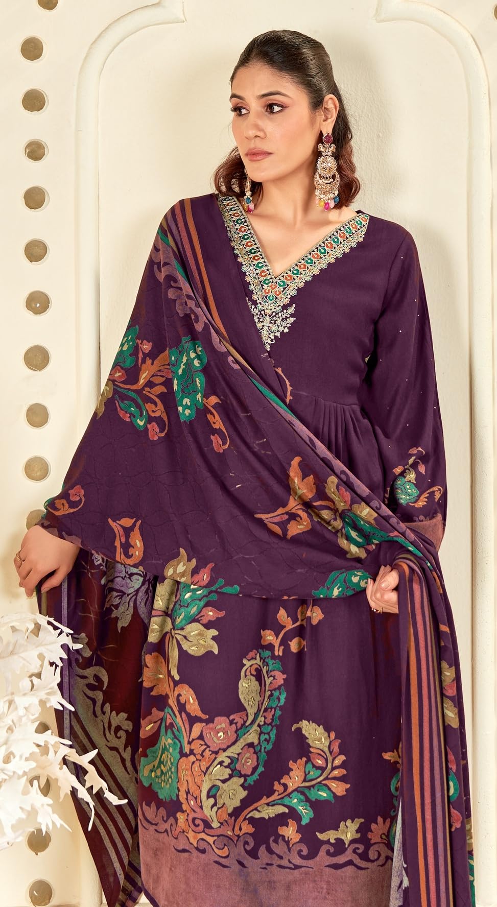 DRAVINAM Trends Women's Winter Wear Unstitched Digital Floral Printed Heavy Neck Embroidered Viscose Pashmina Woollen Salwar Suit Dress Material with Pashmina Digital Printed Brasso Shawl Dupatta