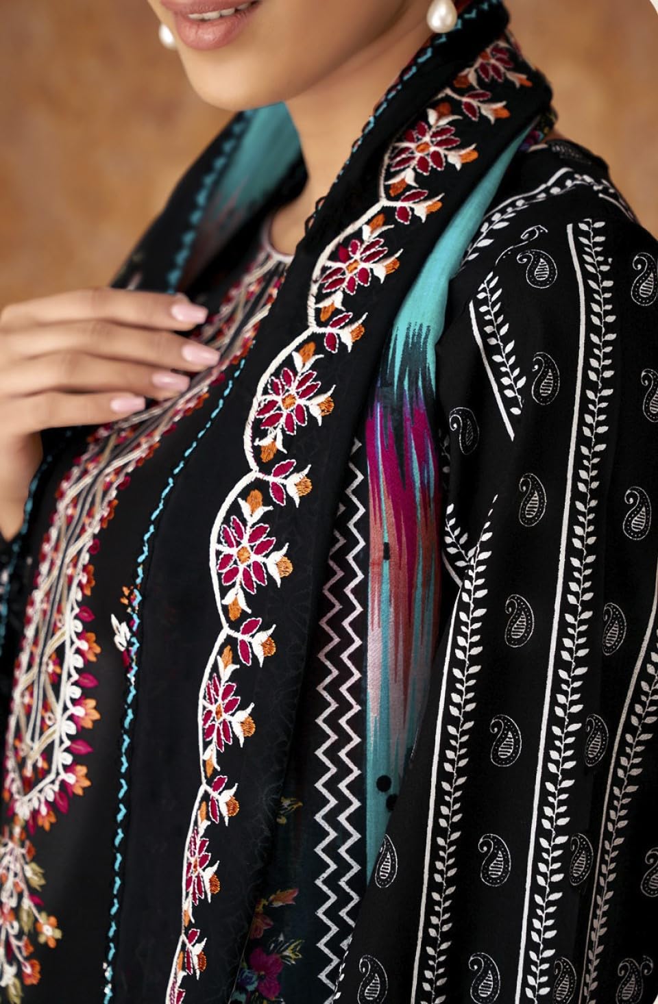 DRAVINAM Trends Unstitched Cotton Suit Dress Material Set: Pakistani Print Top Fabric with Embroidery | Customizable Solid Bottoms | Cotton Fancy Dupatta