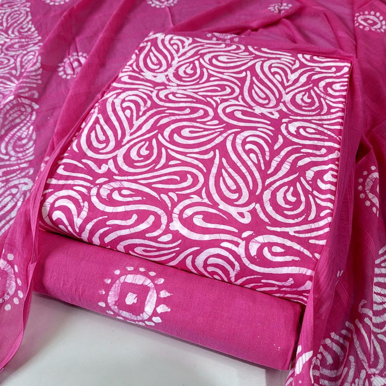 DRAVINAM Trends Unstitched Jaipuri Handmade Wax Batik Print Soft Cotton Dress Material with Dupatta