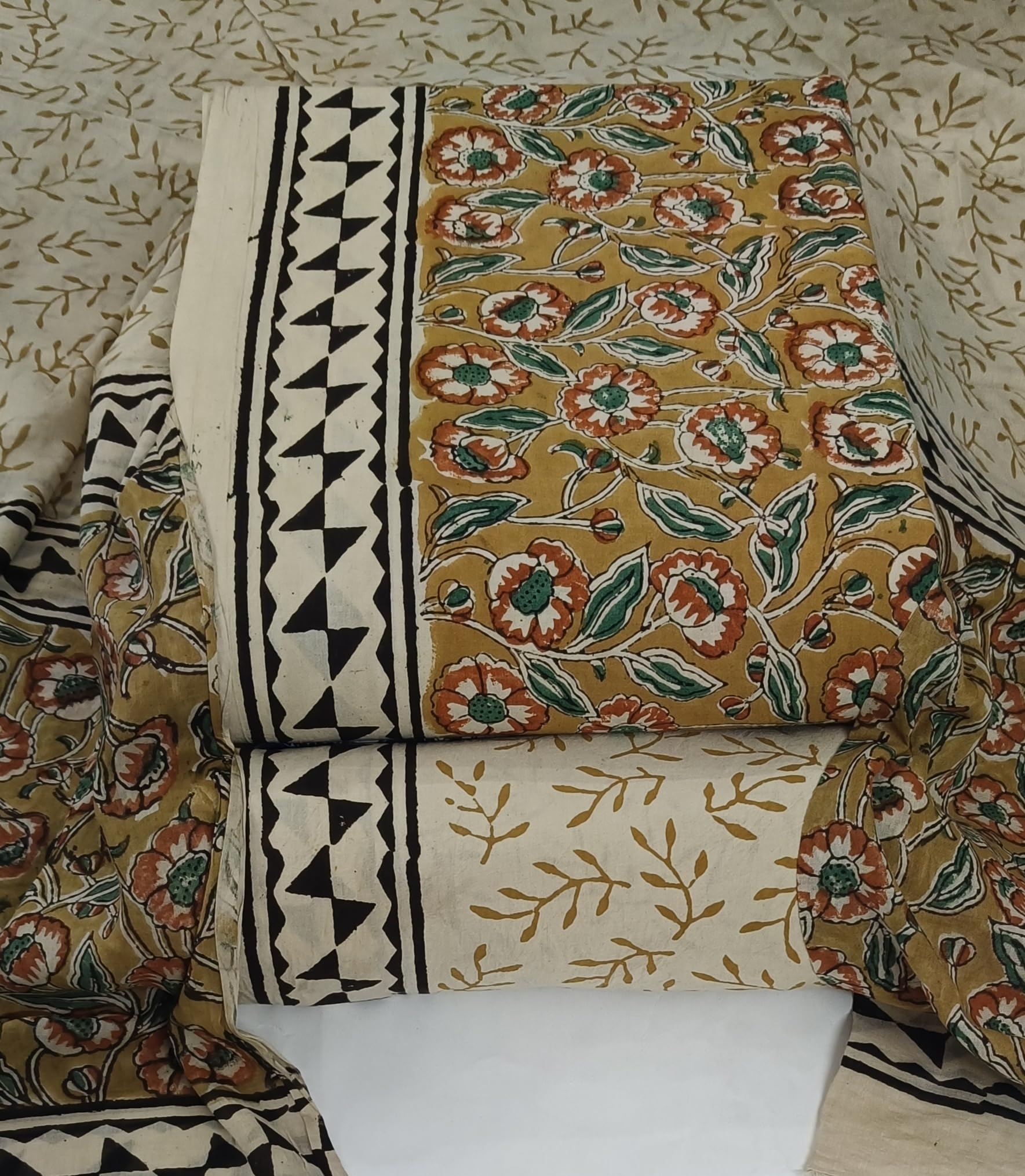 DRAVINAM Trends Women's Jaipuri Pure Cotton Handmade Floral Block Bagh Print Unstitched Dress Material Set with Dupatta (Top, Bottom, and Dupatta Fabric)