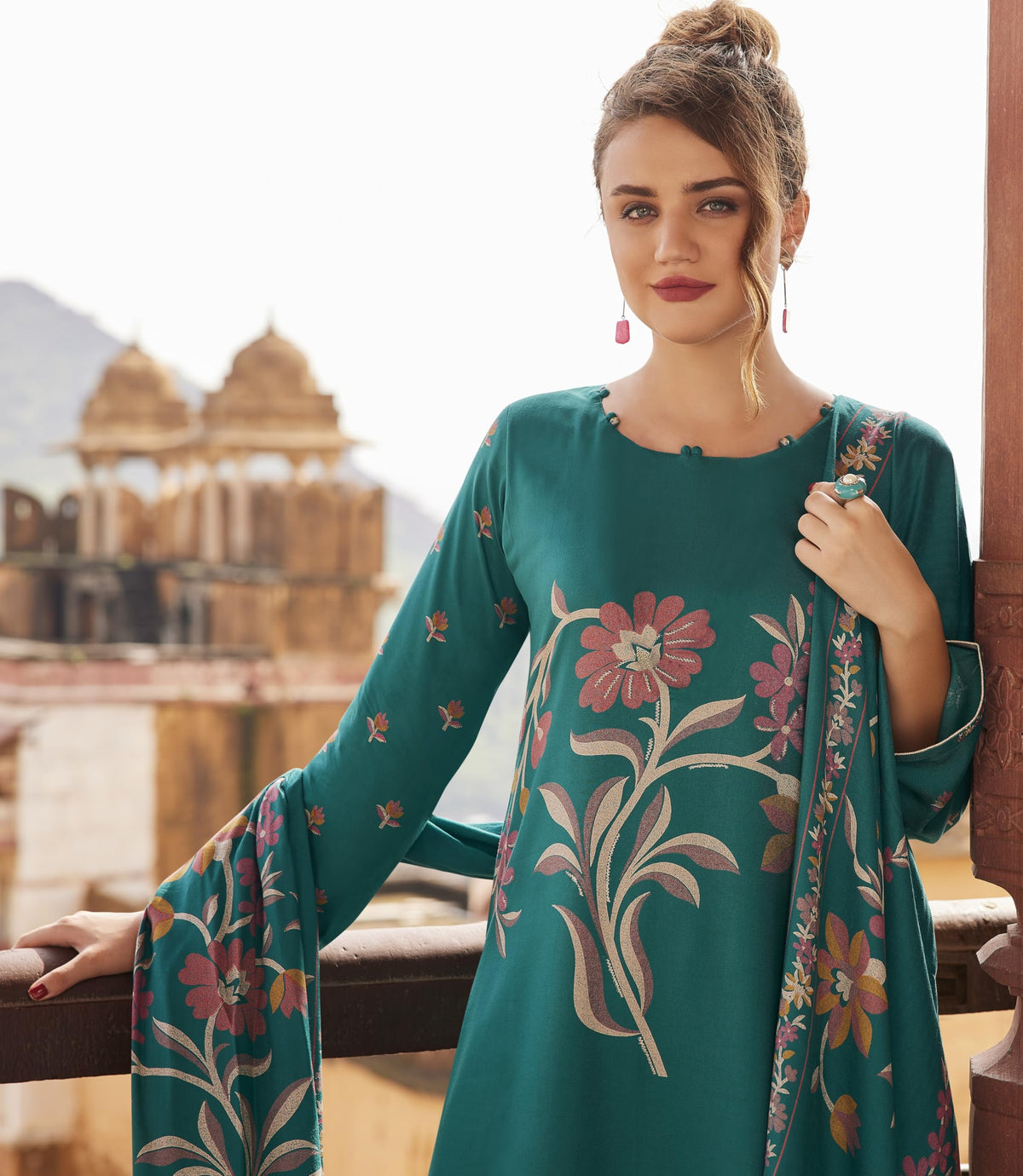 DRAVINAM Trends Complete Unstitch Pashmina Suit Set: Pure Viscose Pashmina Foil Print Top with Fancy Embroidery (2.5 m) II Solid Bottoms (2.8 m) II Digital Print Shawl Dupatta (2.25 m)