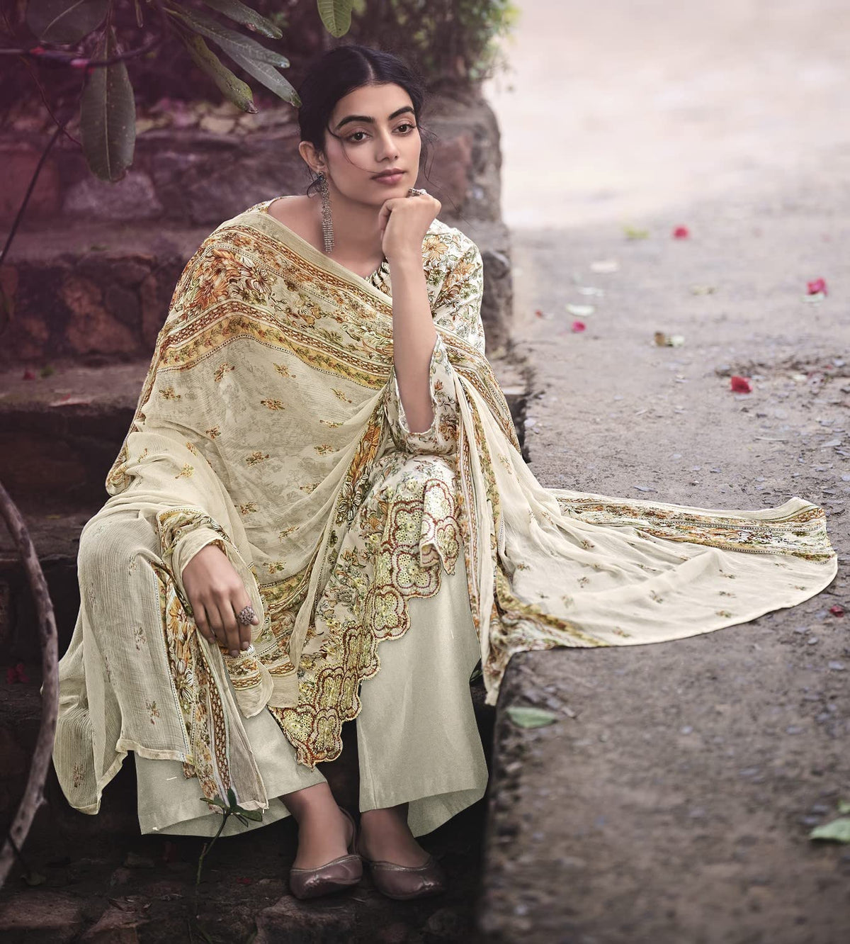 DRAVINAM Trends Unstitched Digital Printed Pure Cotton Embroidered Suit Set with Pure Bember Dupatta