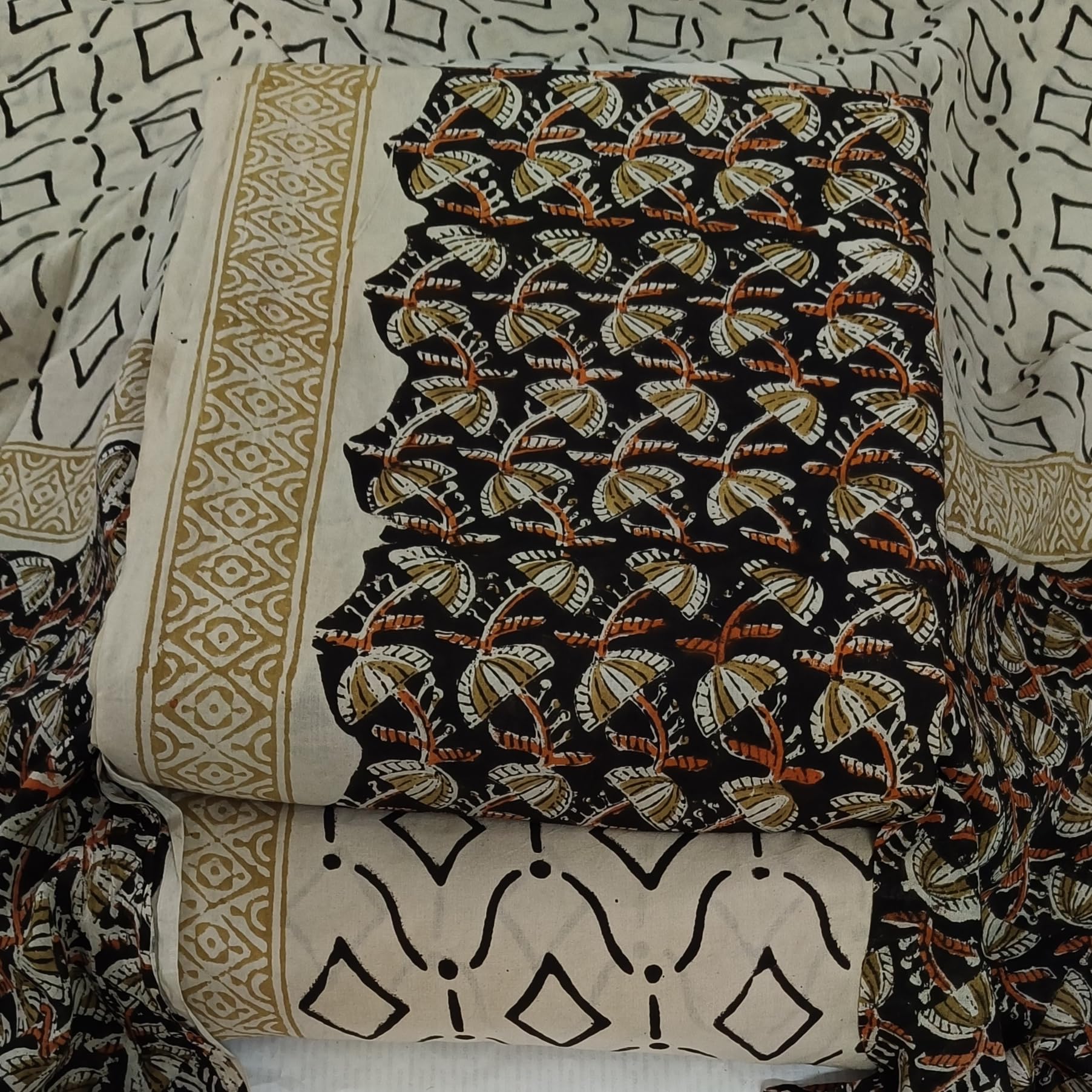 DRAVINAM Trends Women's Jaipuri Pure Cotton Handmade Floral Block Bagh Print Unstitched Dress Material Set with Dupatta (Top, Bottom, and Dupatta Fabric)