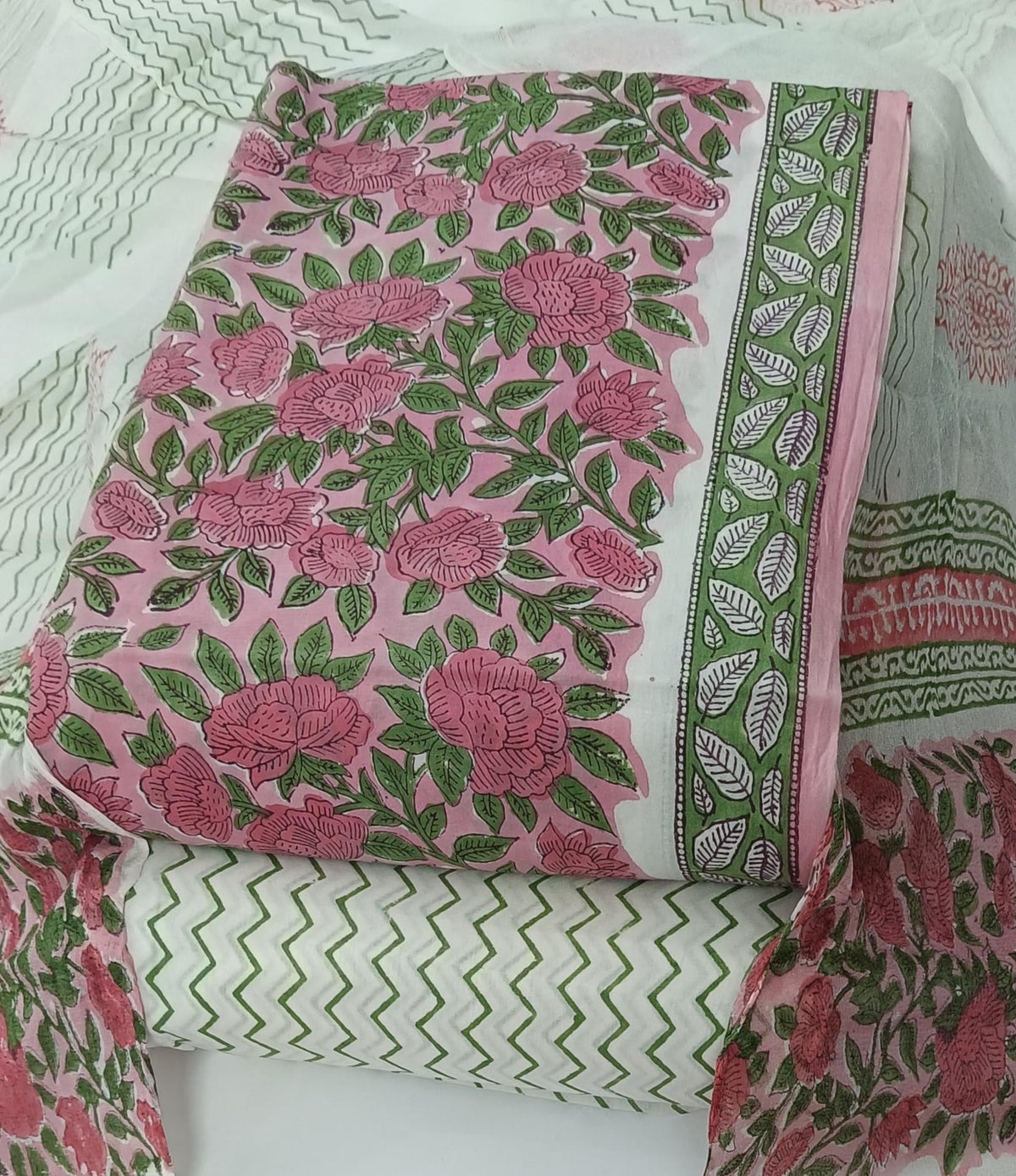DRAVINAM Trends Hand Block Print Pure Cambric Cotton Unstitched Suit Material with Chiffon Hand Printed Dupatta