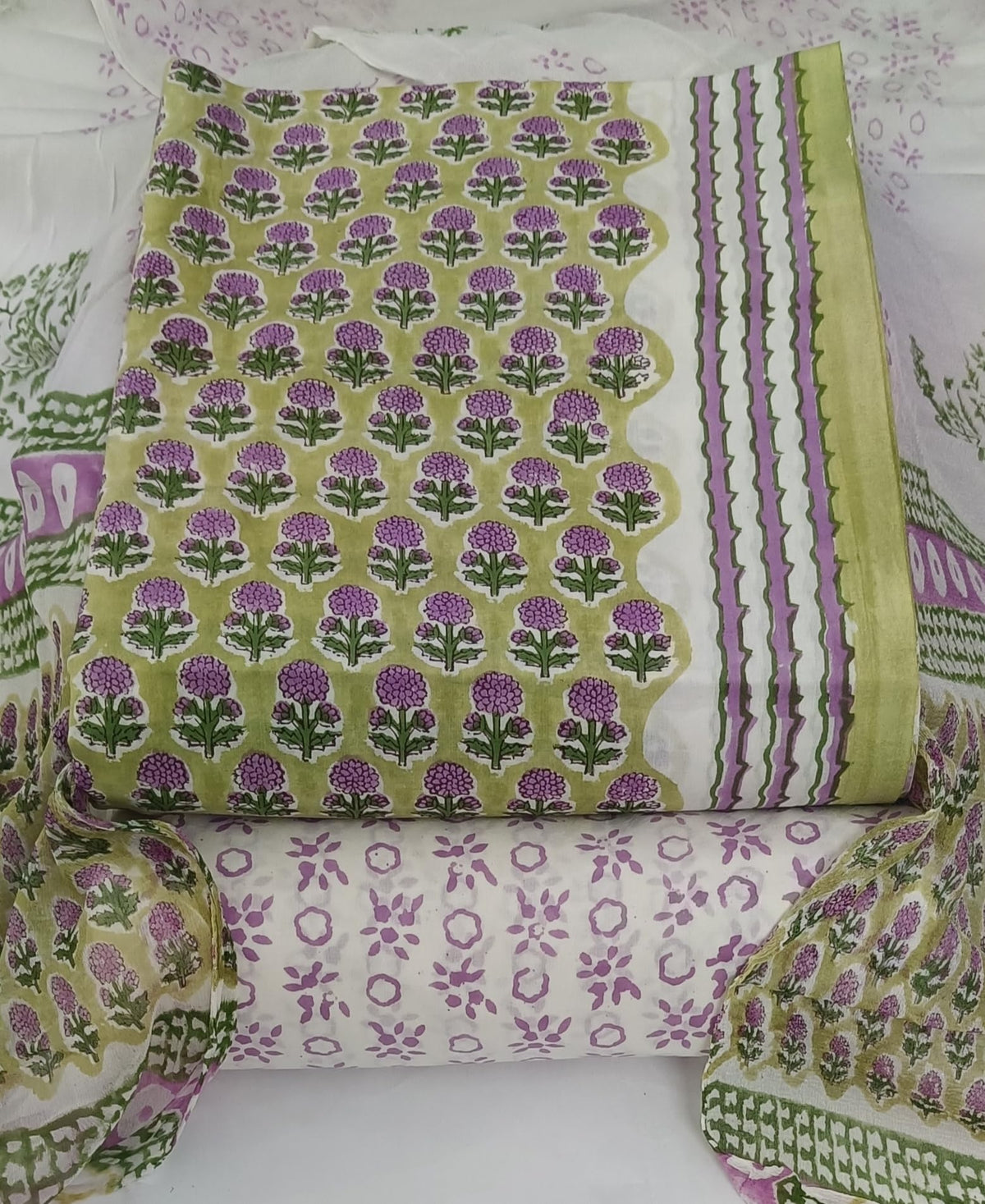 DRAVINAM Trends Hand Block Print Pure Cambric Cotton Unstitched Suit Material with Chiffon Hand Printed Dupatta