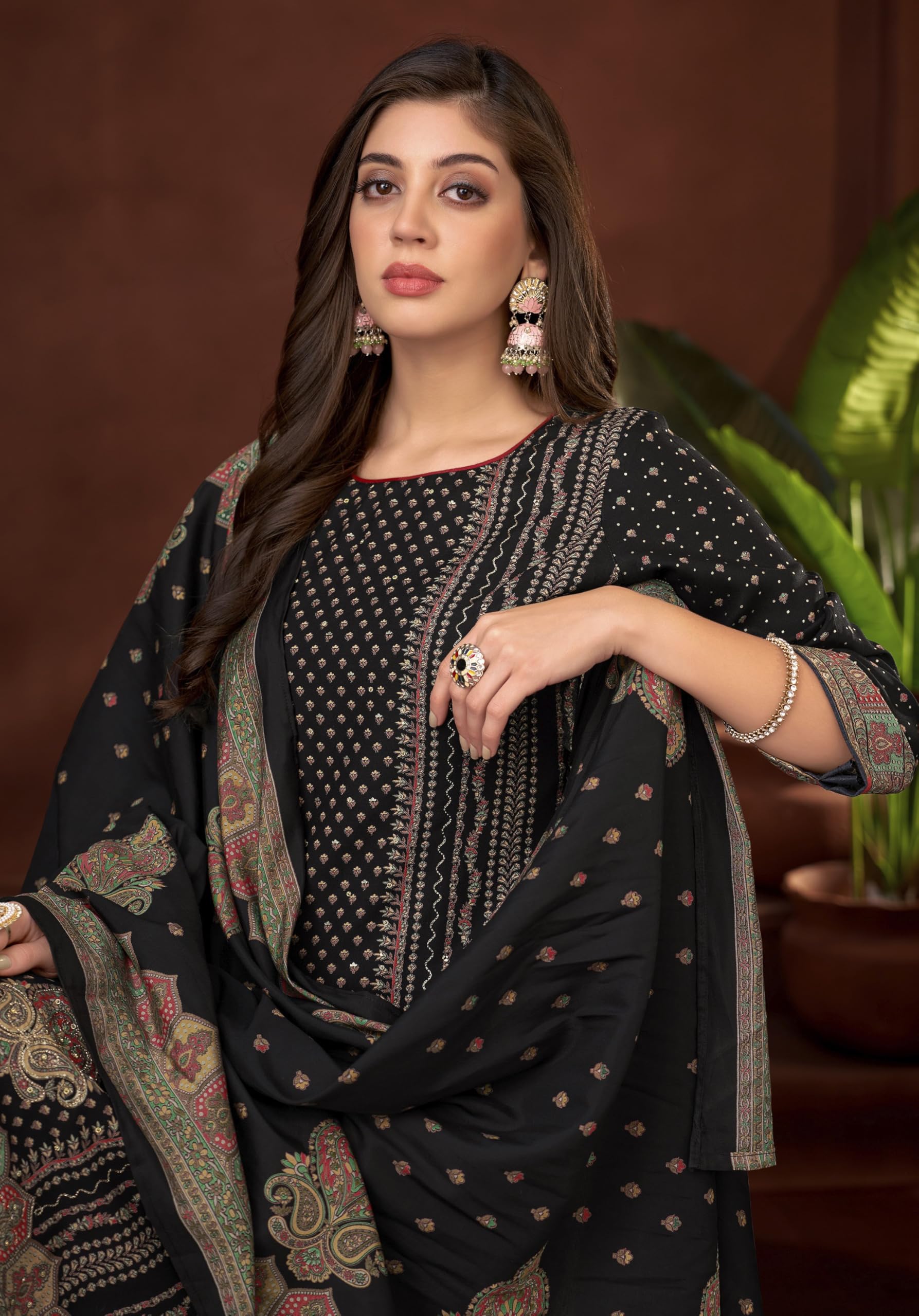 DRAVINAM Trends Kurti 2.50 mtrs,Pure Viscose Reyon Solid (2.7 m),Pure Viscose Silk Designer Print Dupatta (2.25 m)|Black