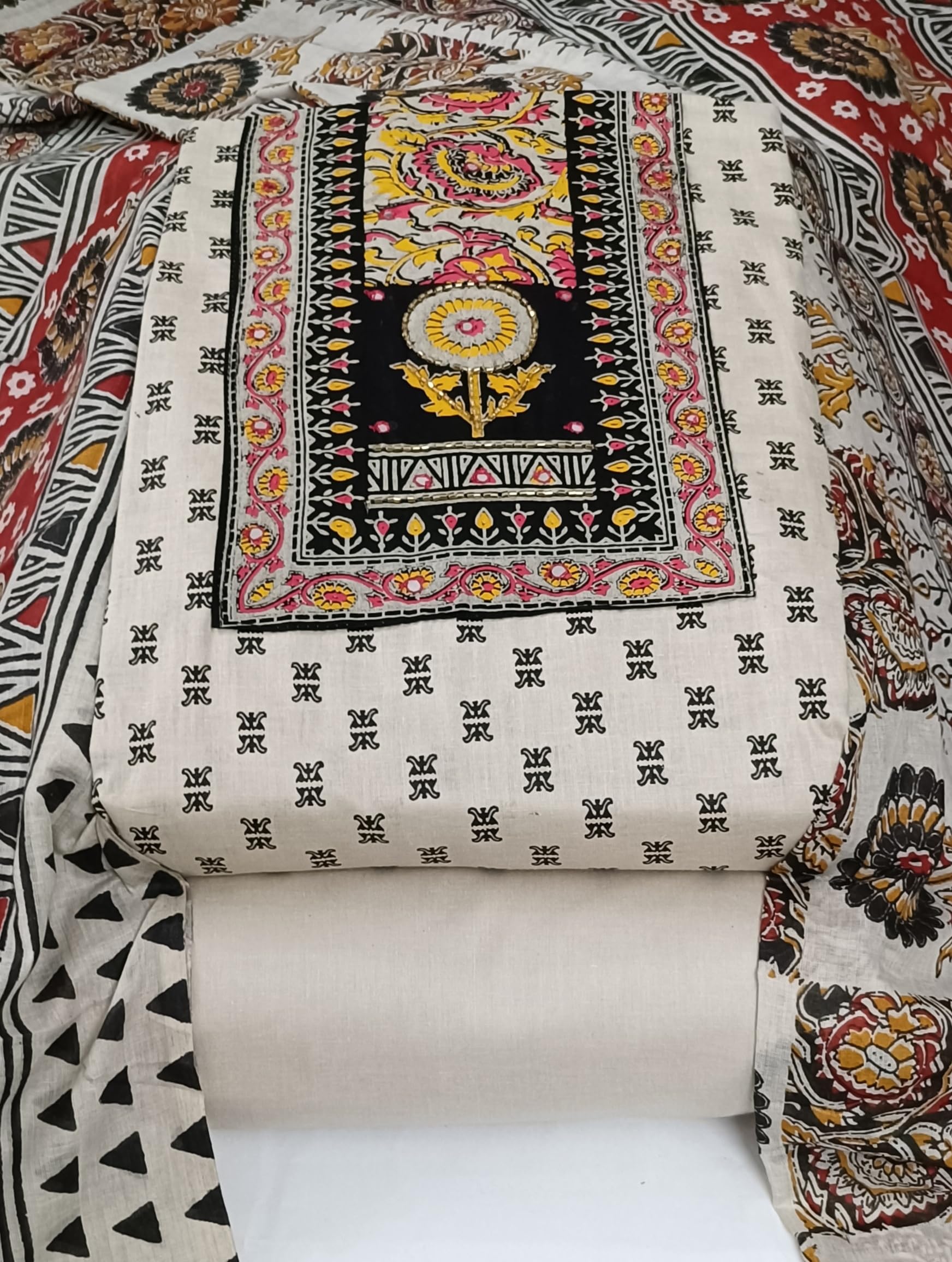 DRAVINAM Trends Women's Cambric Cotton Dress Material | Unstitch Kalamkari Printed Suit Set with Cotton Dupatta
