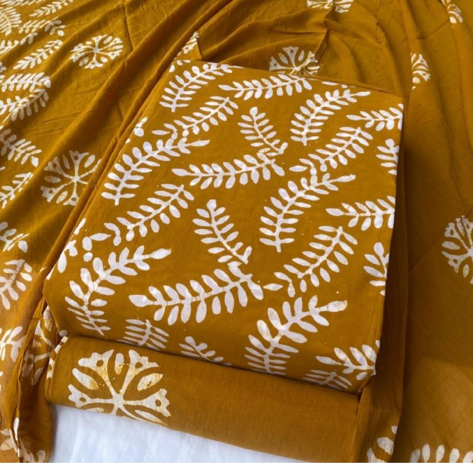DRAVINAM Trends Unstitched Jaipuri Handmade Wax Batik Print Soft Cotton Dress Material with Dupatta