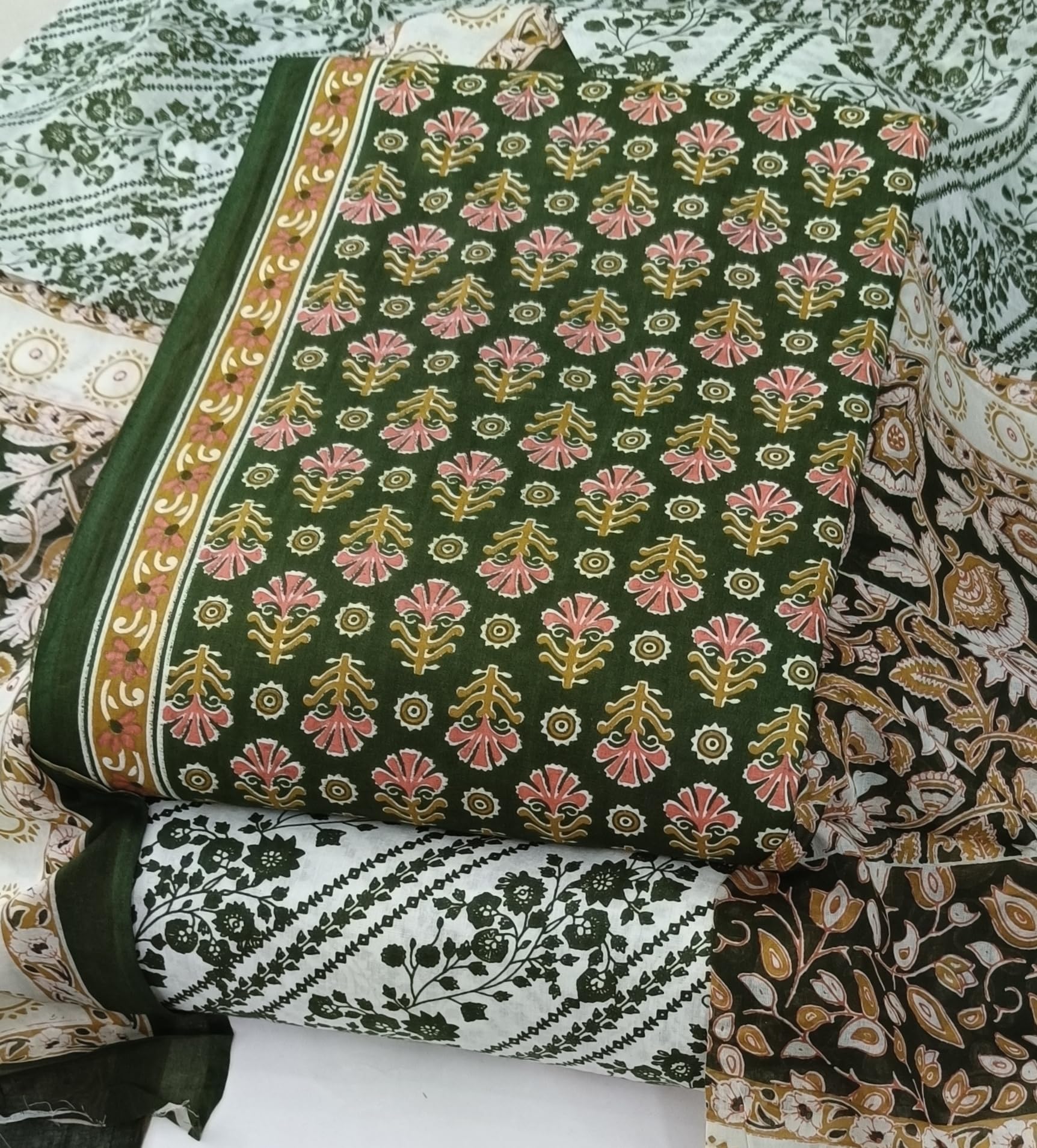 DRAVINAM Trends Jaipuri Print Cambric Cotton Unstitched Salwar Suit Dress Material for Women with Mulmul Cotton Dupatta