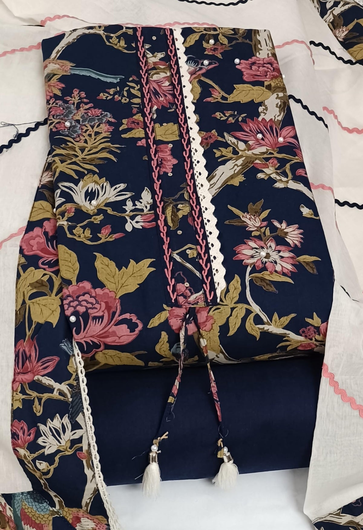 DRAVINAM Trends Women's Floral Printed Premium Cotton Suit Material with Fancy Cotton Dupatta