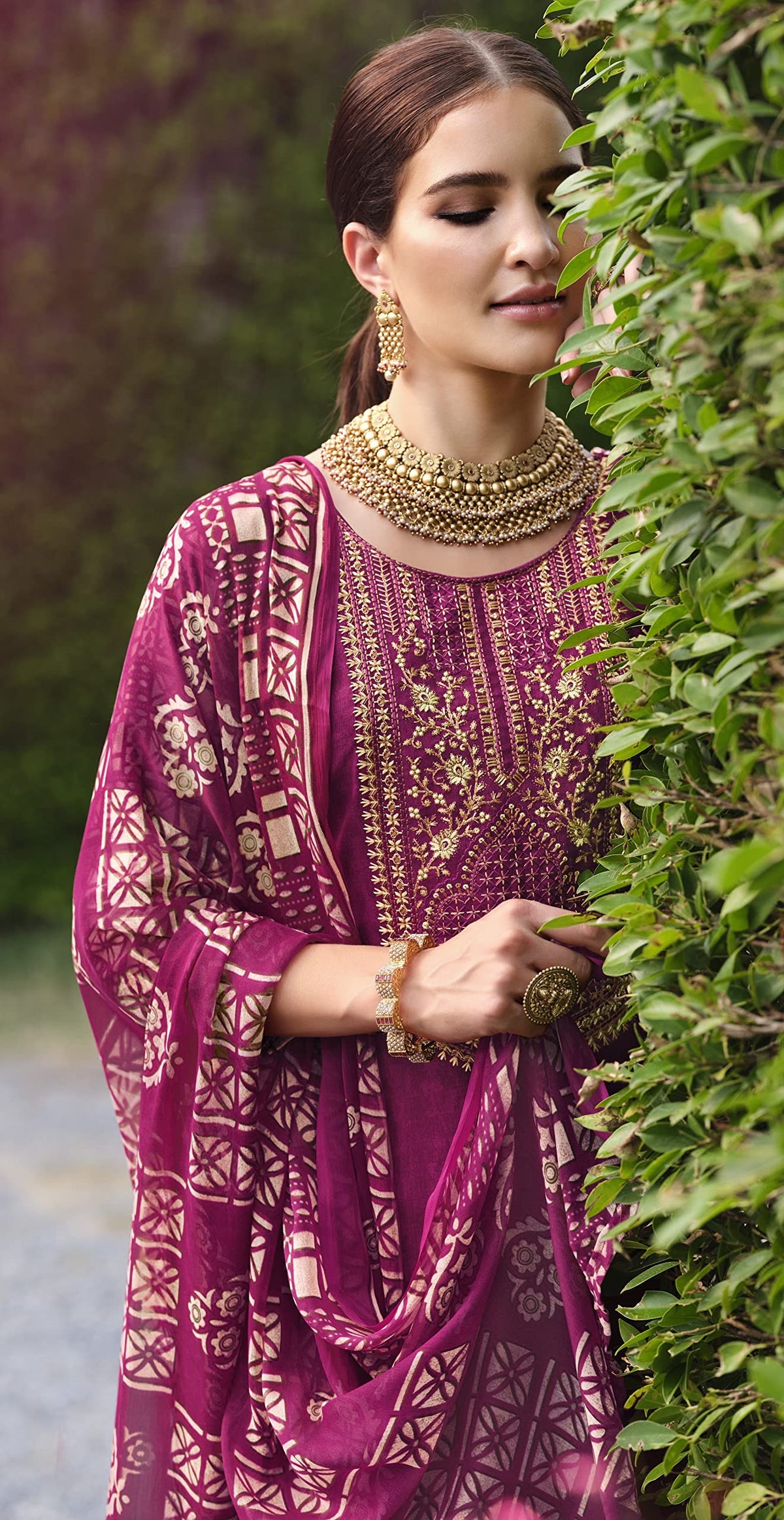 DRAVINAM Trends Unstitched Printed Embroidered Rayon Salwar Suits Set with Chiffon Dupatta (Green)