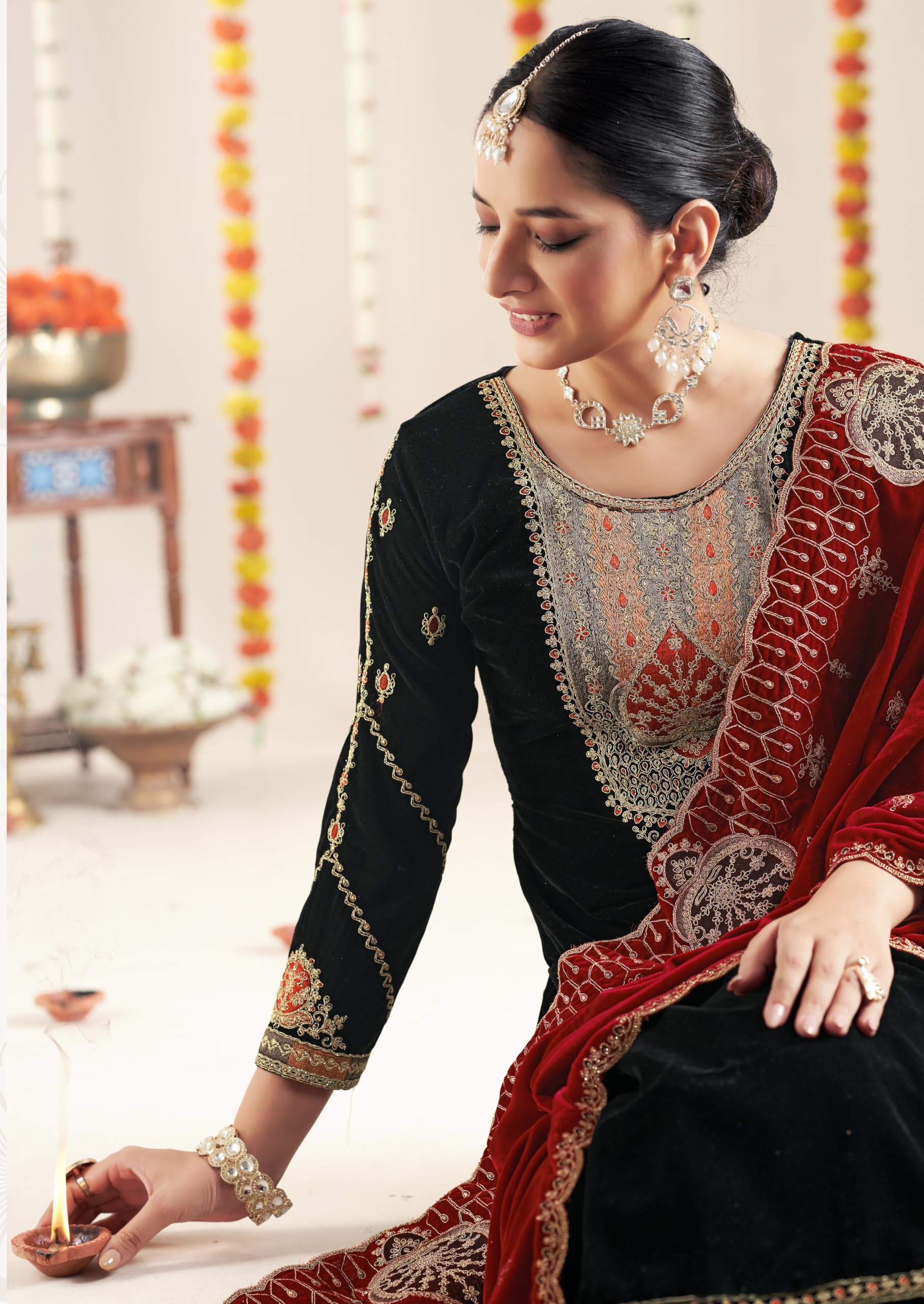 DRAVINAM Trends Women's Unstitch Premium Velvet Fancy Embroidery Winter Wear Salwar Suit Material With Unstitch Bottoms and Piping Dupatta