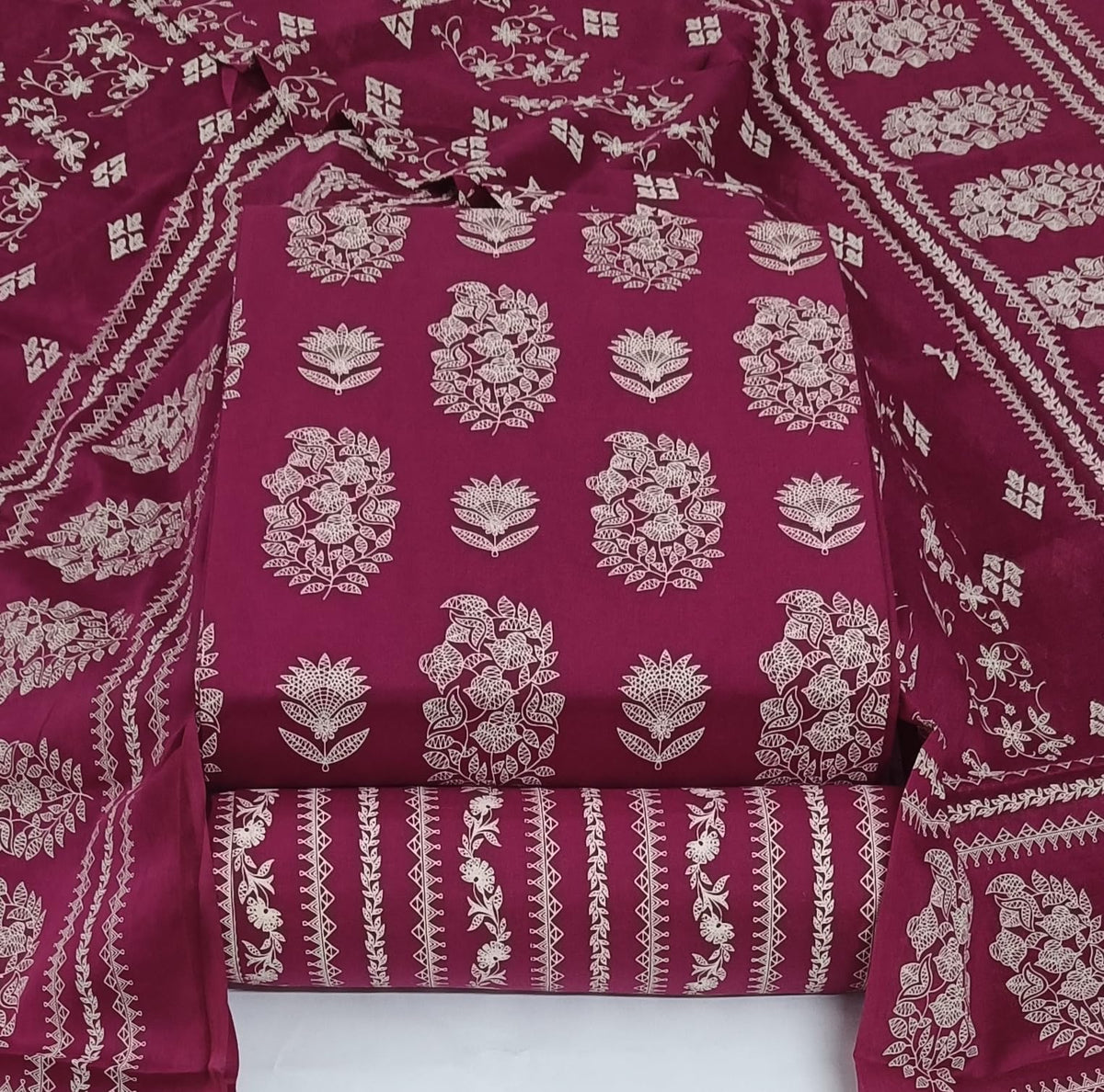 DRAVINAM Trends Discharge Prints Pure Soft Cotton Unstitched Salwar Suit Dress Material with Cotton Dupatta