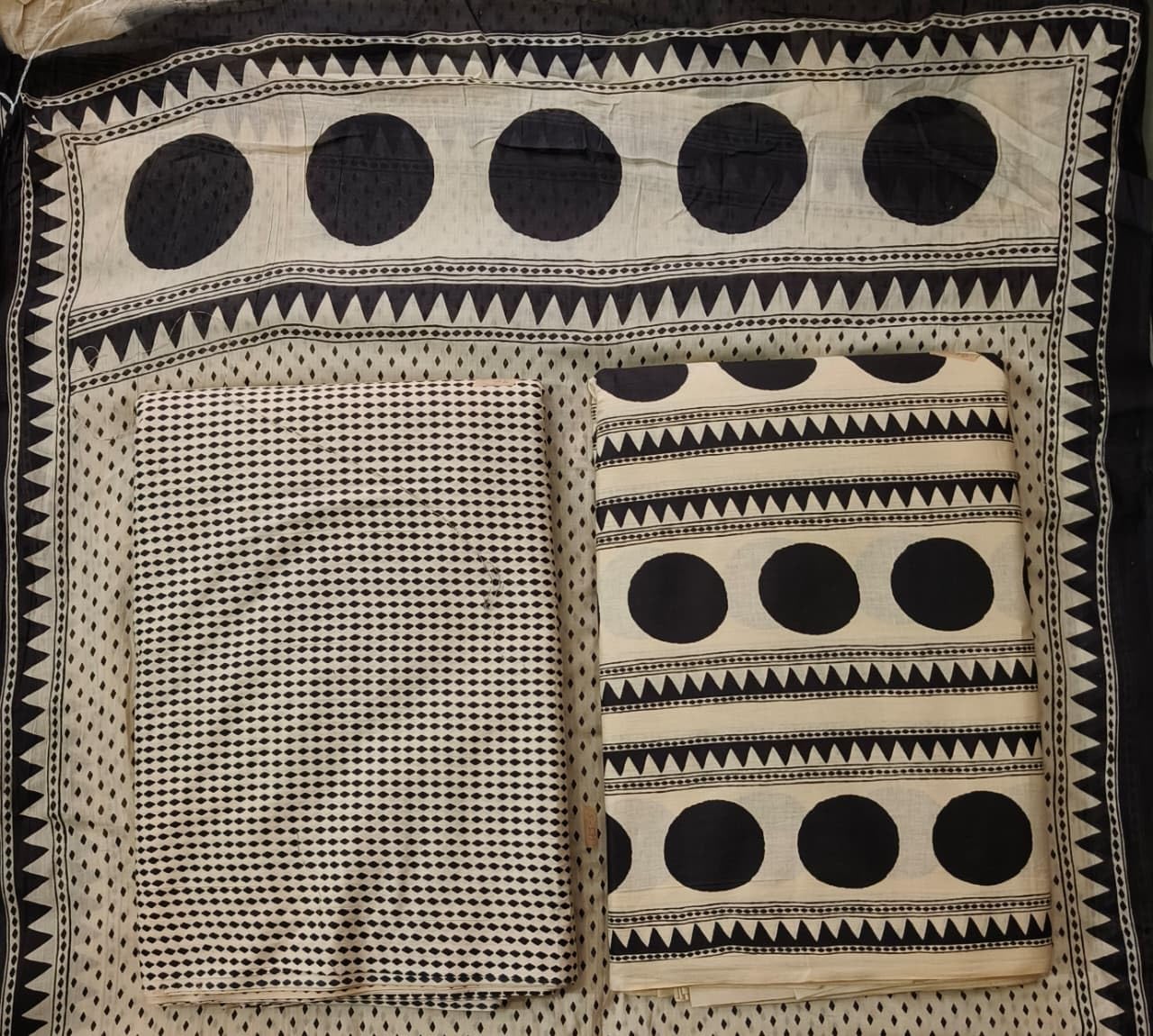 DRAVINAM Trends Jaipuri Print Cambric Cotton Unstitched Salwar Suit Dress Material for Women with Mulmul Cotton Dupatta