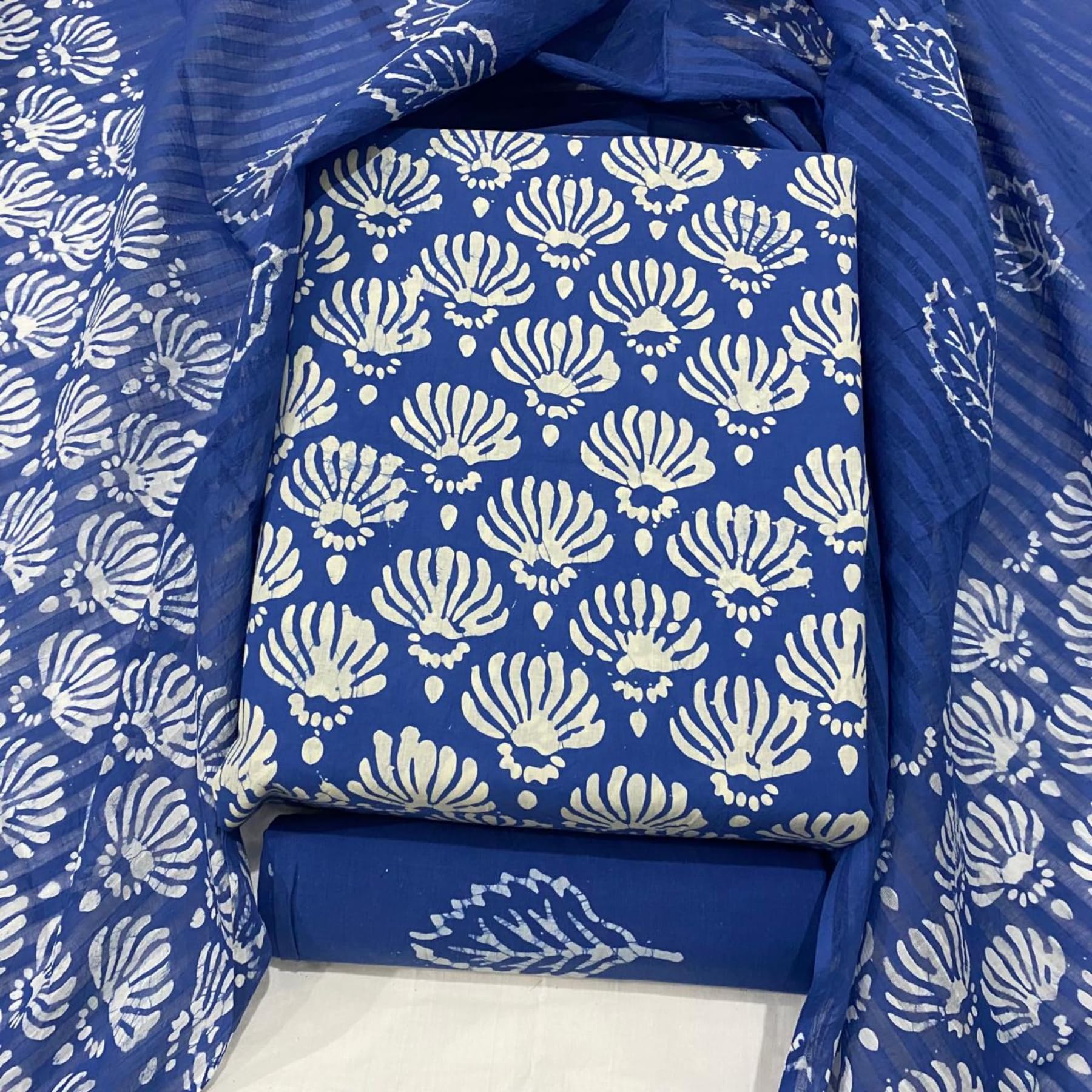 DRAVINAM Trends Unstitched Jaipuri Handmade Wax Batik Print Soft Cotton Dress Material with Dupatta