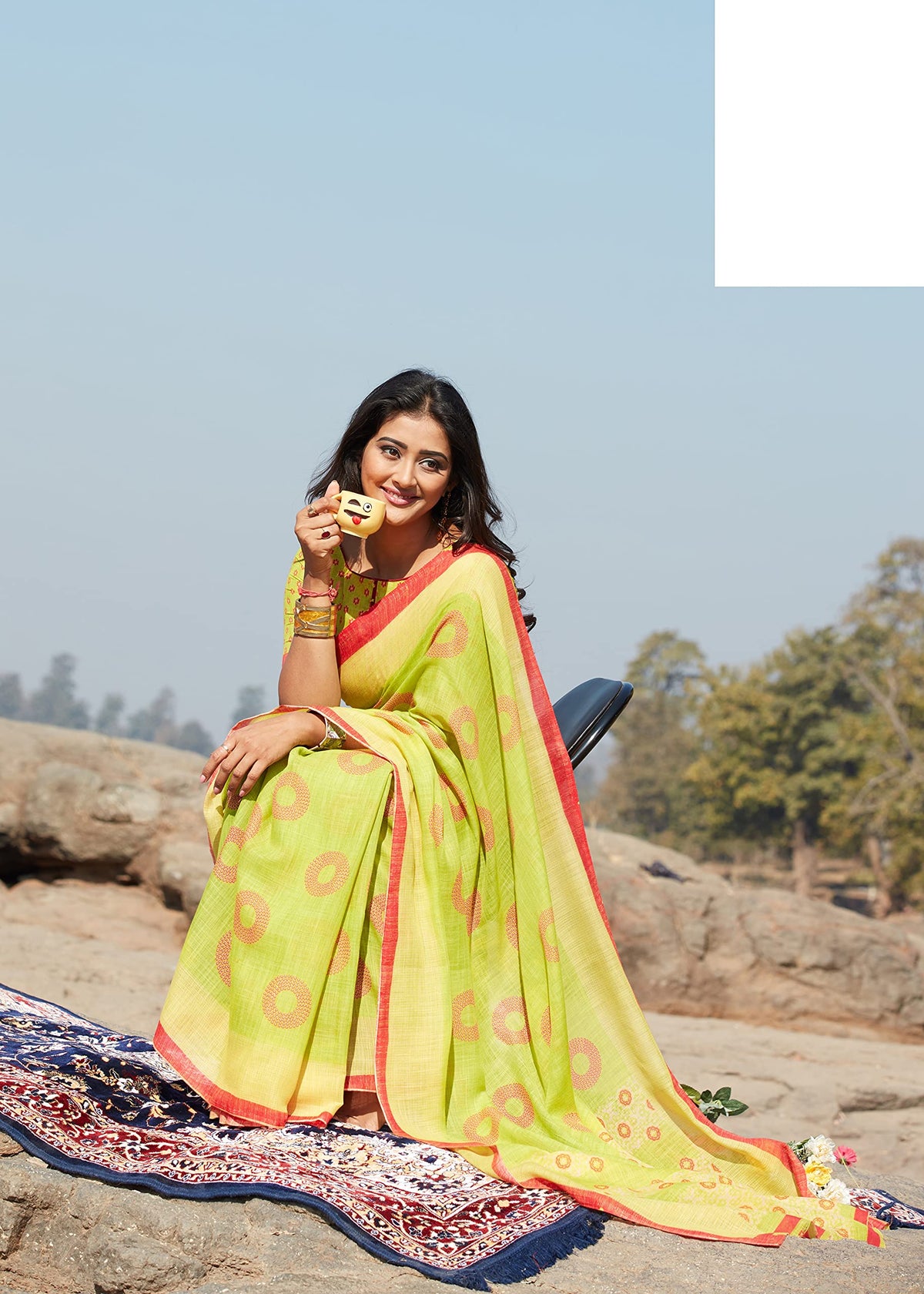 DRAVINAM Trends Women's Pure Linen Cotton Printed Saree with Blouse Piece (Light Green)