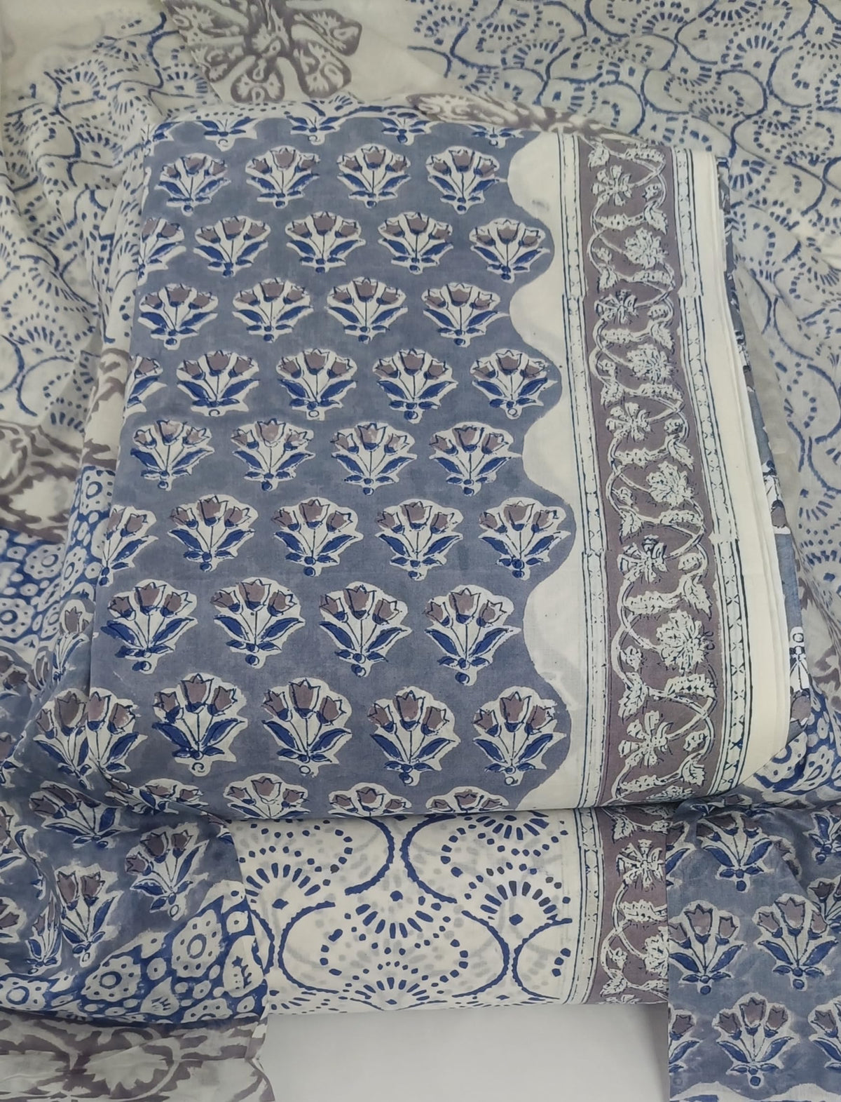 DRAVINAM Trends Hand Block Print Jaipuri Cambric Unstitched Cotton Suit Dress Material for Women with Mulmul Cotton Hand Printed Dupatta