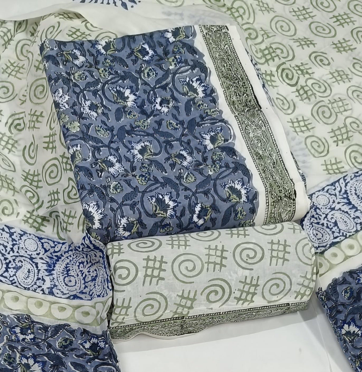 DRAVINAM Trends Hand Block Print Sanganeri Cambric Unstitched Cotton Suit Dress Material for Women with Mulmul Cotton Hand Printed Dupatta