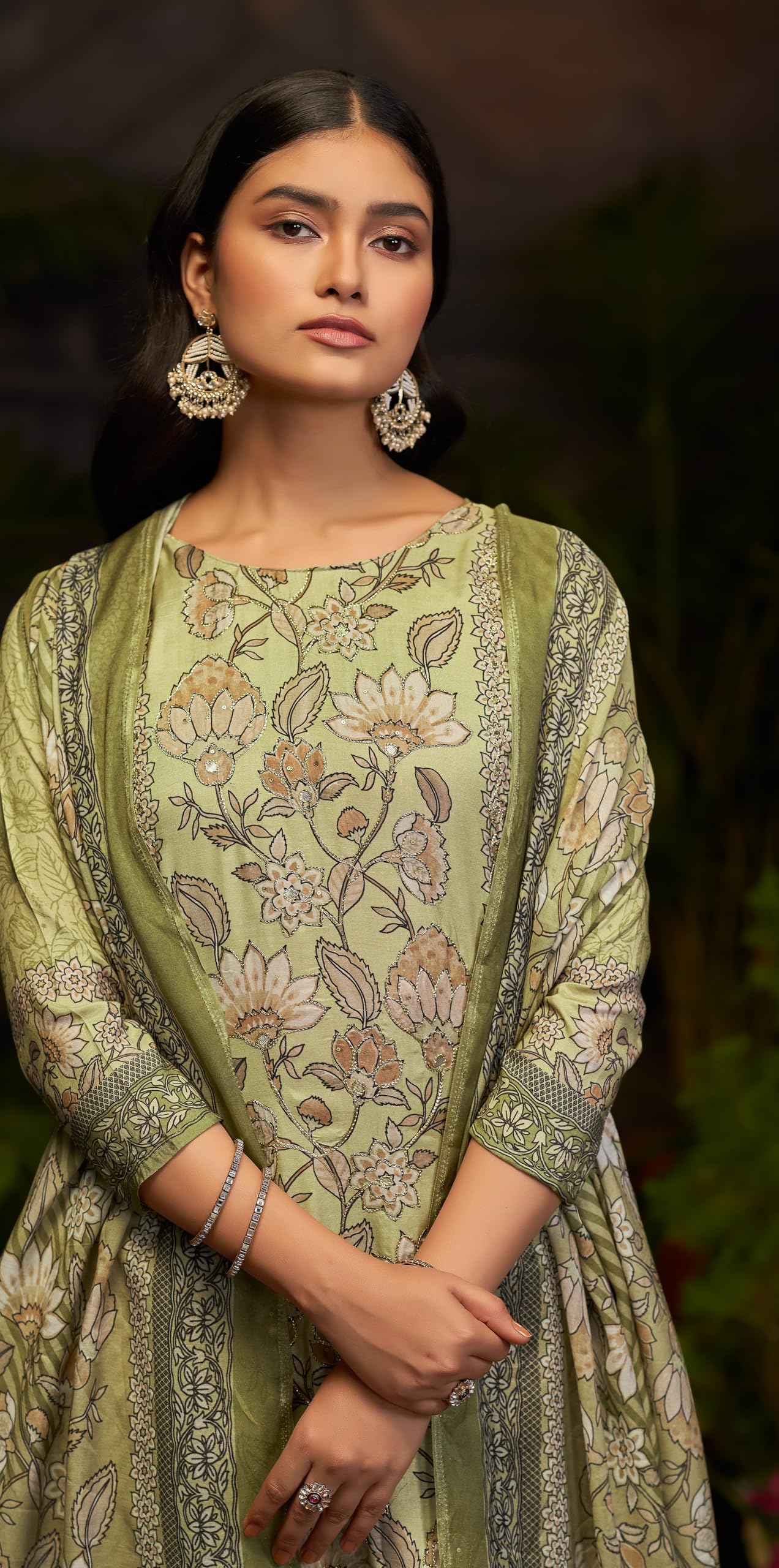 DRAVINAM Trends Women's Unstitched Maslin Salwar Suit Dress Material - Pure Bemberg Maslin Aari Work Kameez II Rayon Unstitch Bottoms II Viscose Maslin Digital Prints Dupatta
