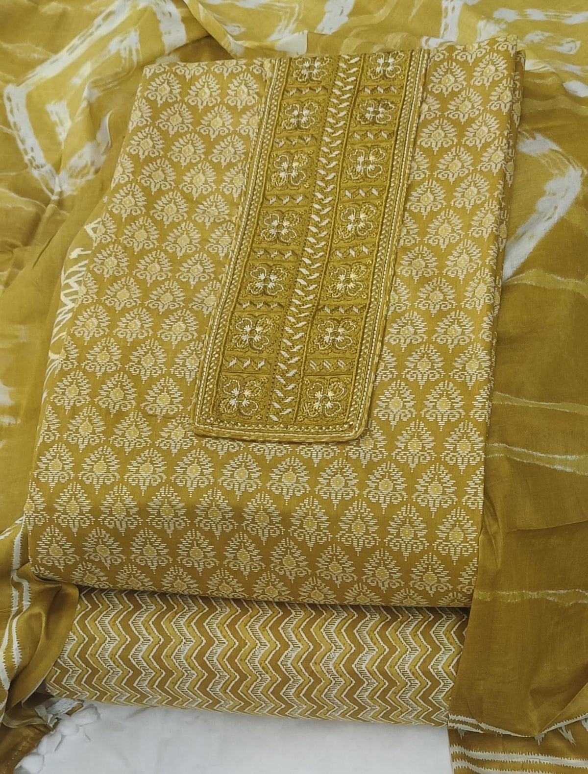 DRAVINAM Trends Women's Premium Cotton Jaipuri Printed Embroidered and Hand Work Unstitched Salwar Suit Dress Material with Mulmul Cotton Dupatta