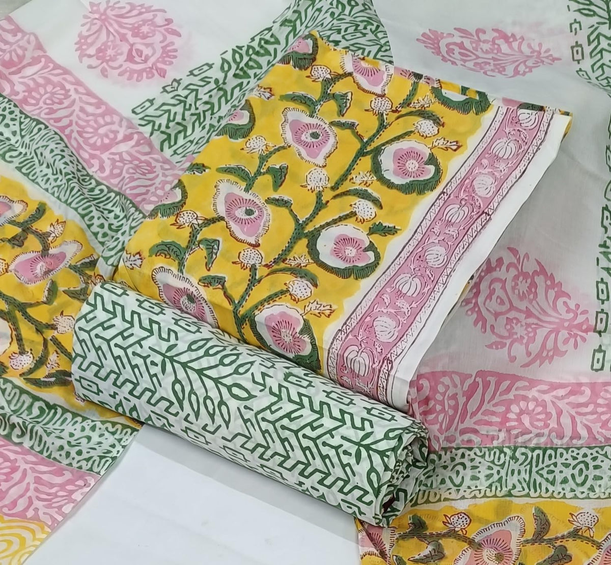 DRAVINAM Trends Hand Block Print Sanganeri Cambric Unstitched Cotton Suit Dress Material for Women with Mulmul Cotton Hand Printed Dupatta