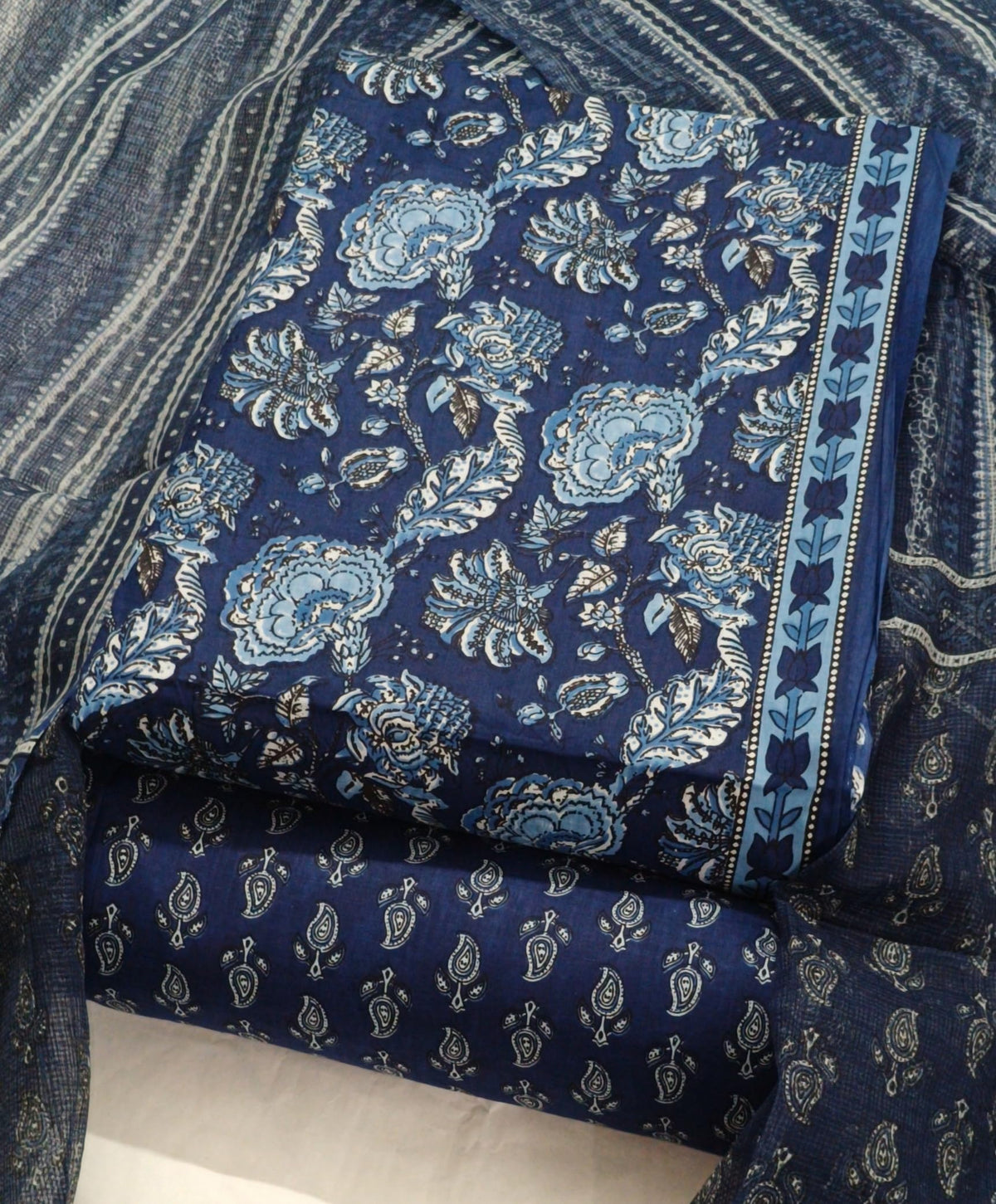 DRAVINAM Trends Jaipuri Printed Pure Cambric Unstitched Cotton Suit Dress Material with Kota Doriya Printed Dupatta