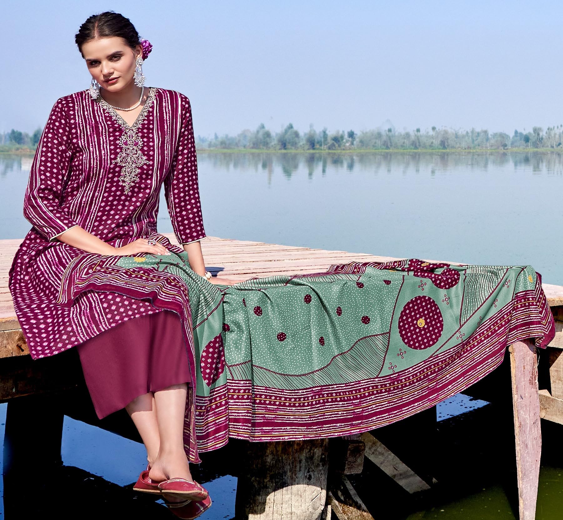 DRAVINAM Trends Women's Pure Pashmina Printed and Embroidered Suit Dress Material with Pure Pashmina Dobby Printed Shawl