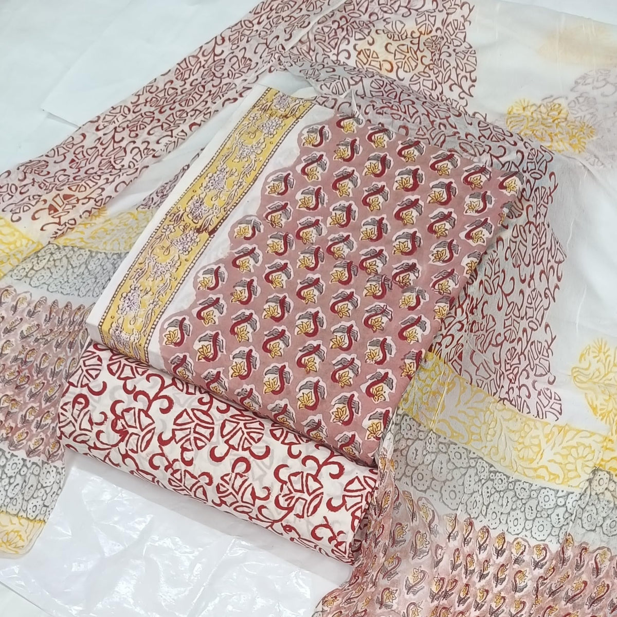DRAVINAM Trends Hand Block Print Cambric Cotton Unstitched Salwar Suit Set for Women with Pure Chiffon Hand Printed Dupatta