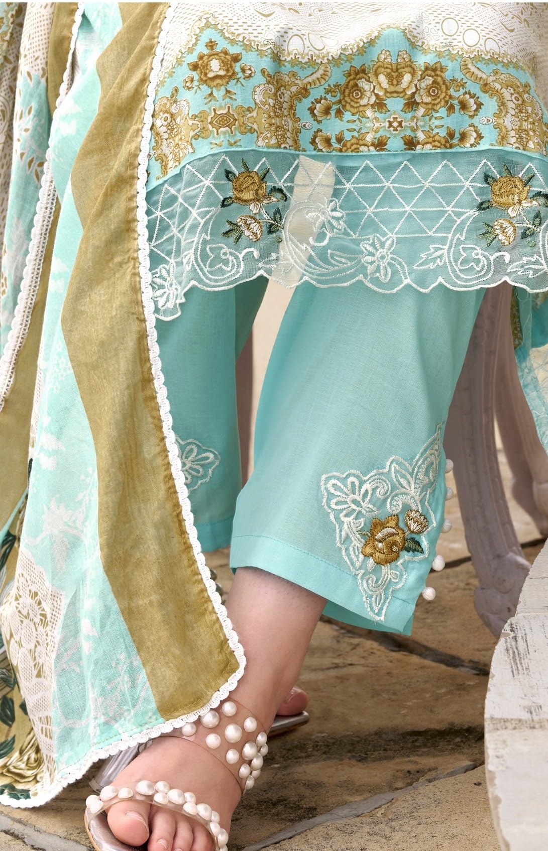 DRAVINAM Trends Women's Unstitched Salwar Suit Dress Material - Cotton Digital Printed Organza Embroidered Kameez II Unstitch Bottoms II Cotton Dupatta
