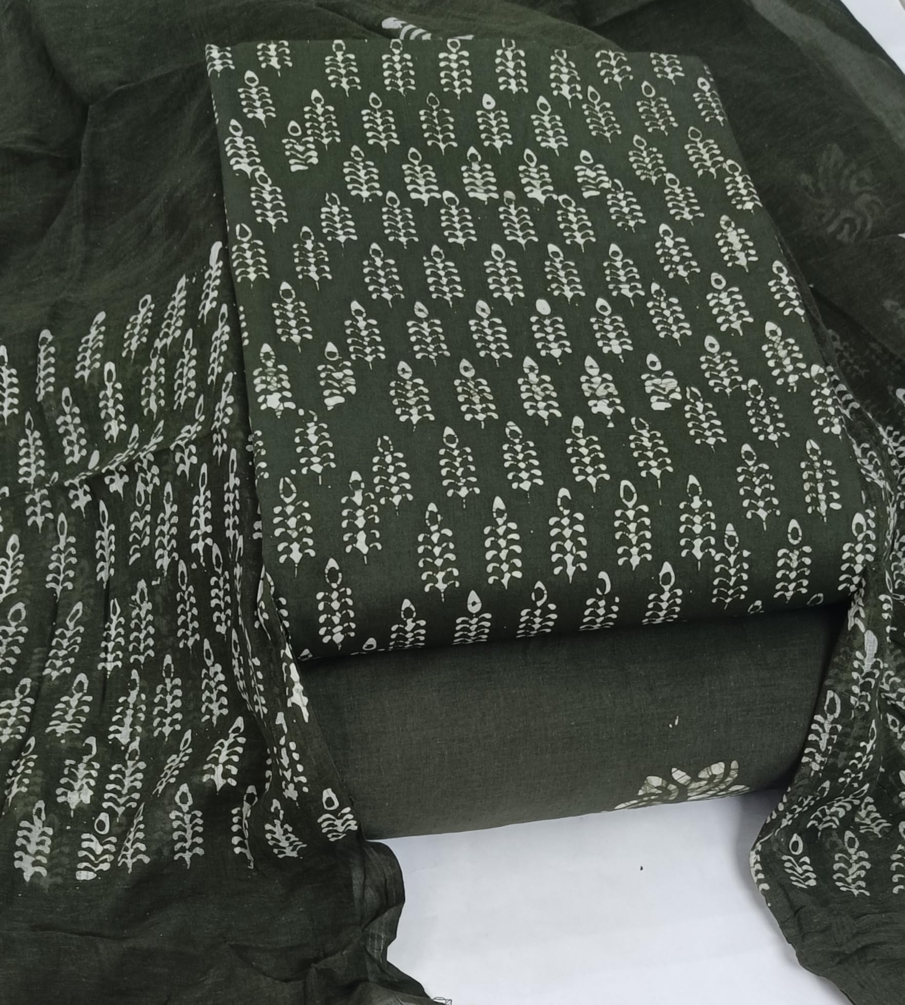 DRAVINAM Trends Unstitched Jaipuri Handmade Wax Batik Print Soft Cotton Dress Material with Dupatta