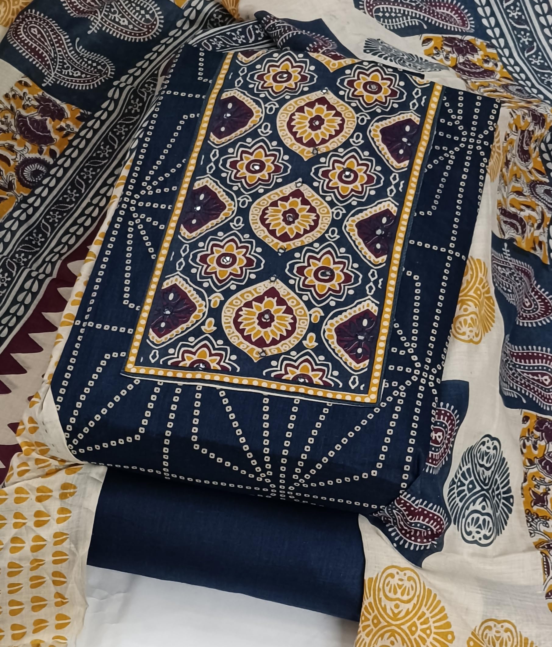 DRAVINAM Trends Women's Cambric Cotton Dress Material | Unstitch Kalamkari Printed Suit Set with Cotton Dupatta