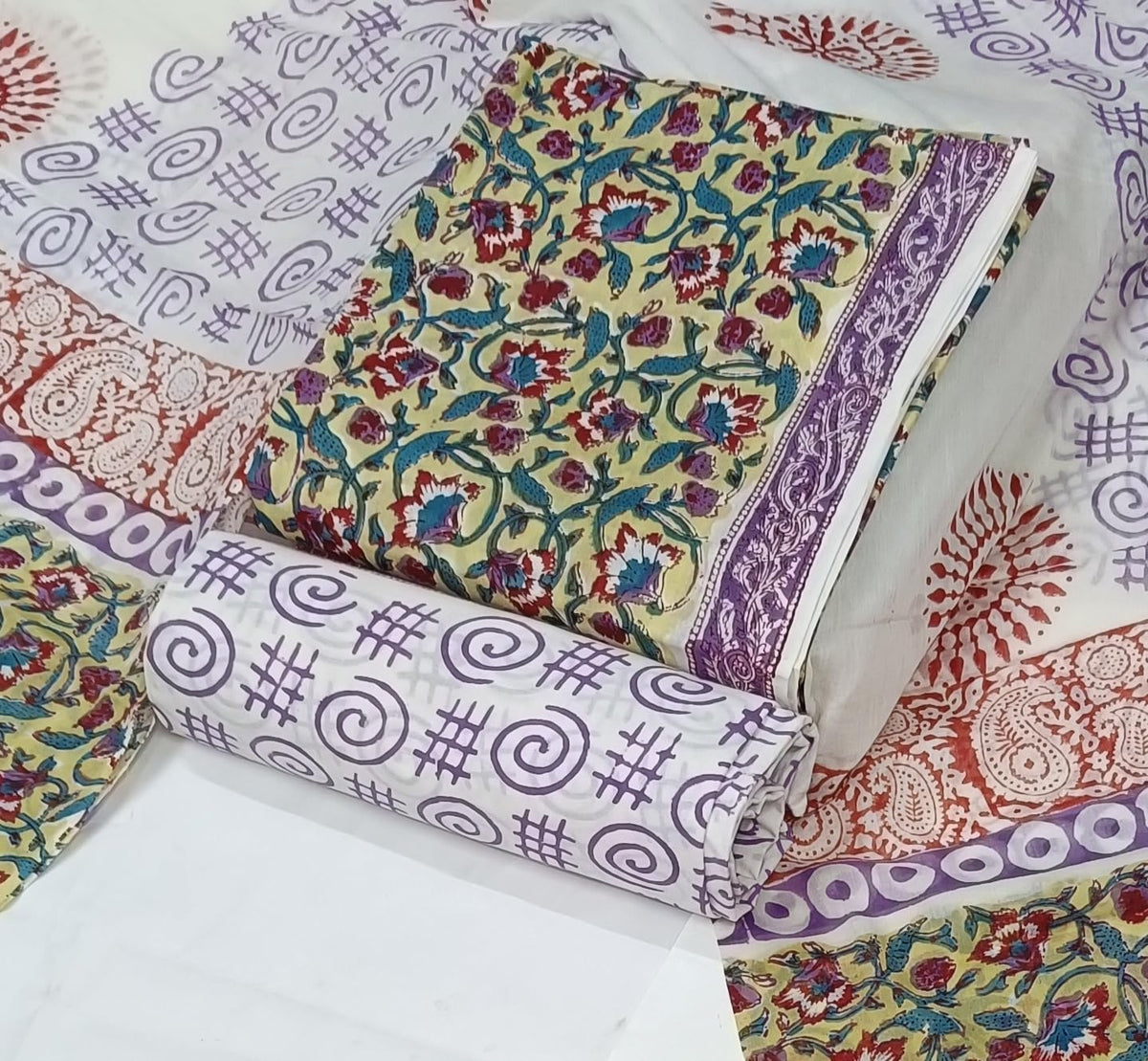 DRAVINAM Trends Hand Block Print Sanganeri Cambric Unstitched Cotton Suit Dress Material for Women with Mulmul Cotton Hand Printed Dupatta