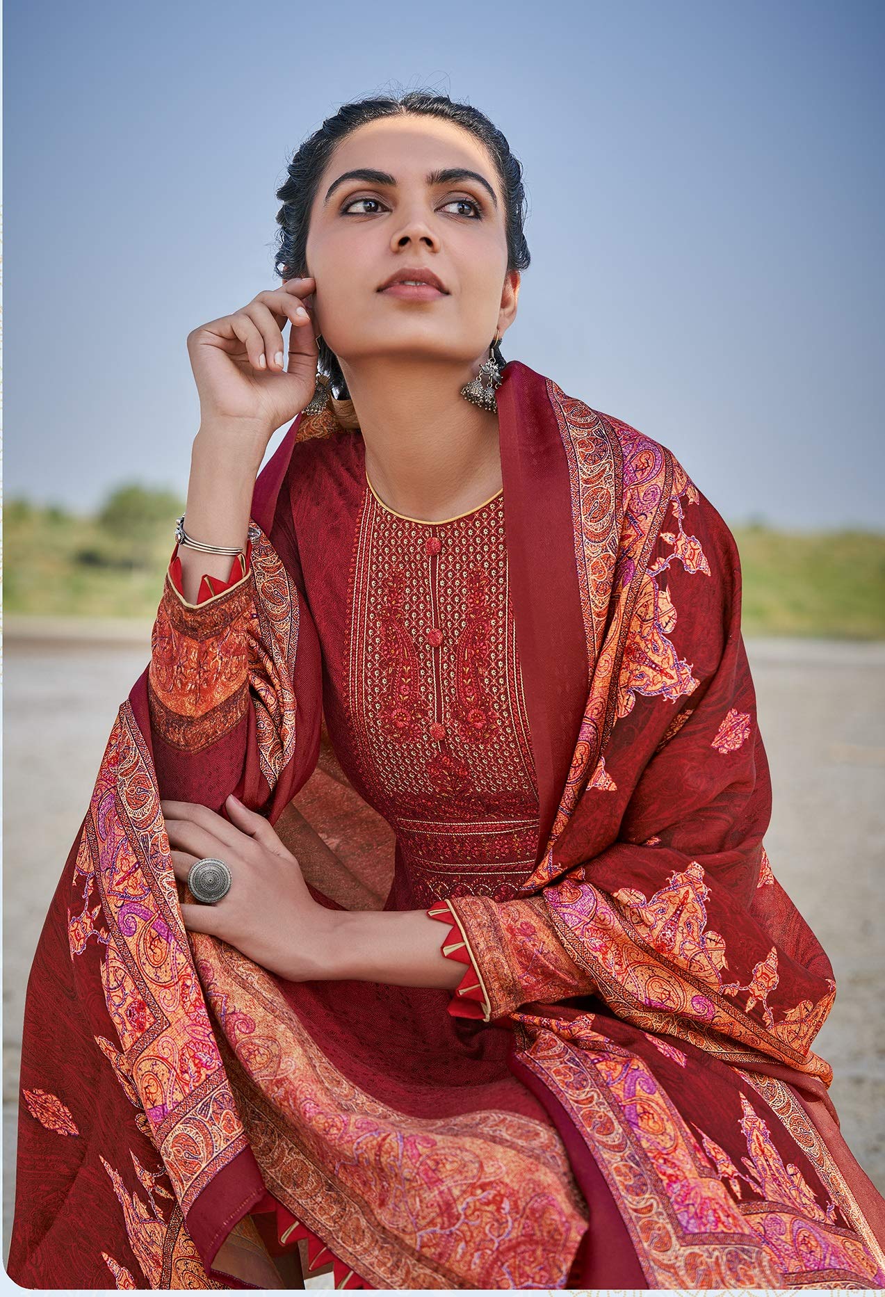 DRAVINAM Trends Women's Unstitched Woollen Pashmina Embroidered Salwar Suit Dress Material with Pashmina Printed Shawl Dupatta (Free size_Red)