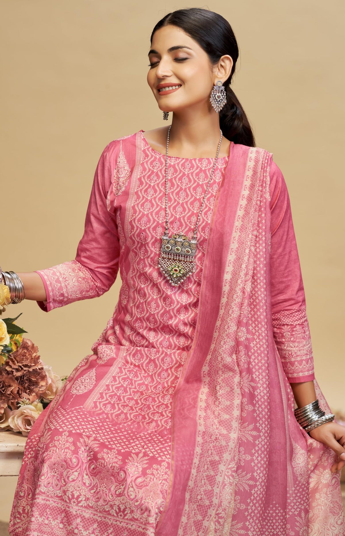 DRAVINAM Trends Women's Unstitched Maslin Salwar Suit Dress Material - Pure Bemberg Maslin Aari Work Kameez II Rayon Unstitch Bottoms II Viscose Maslin Digital Prints Dupatta