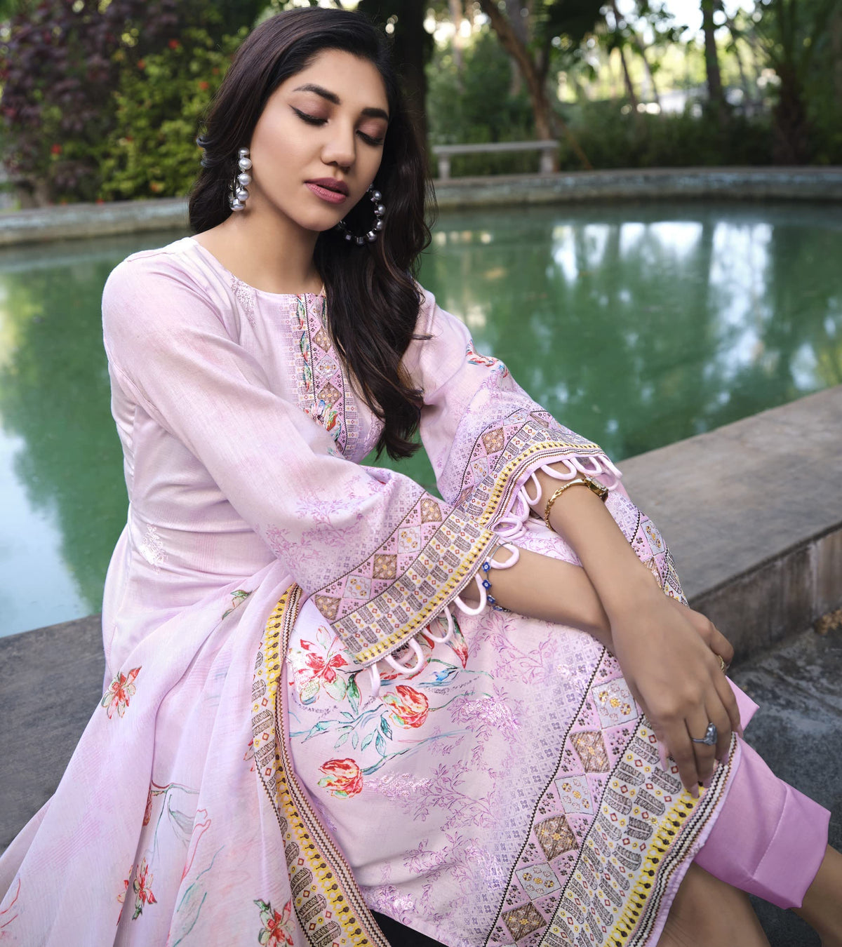 DRAVINAM Trends Cotton Printed Kurta Set