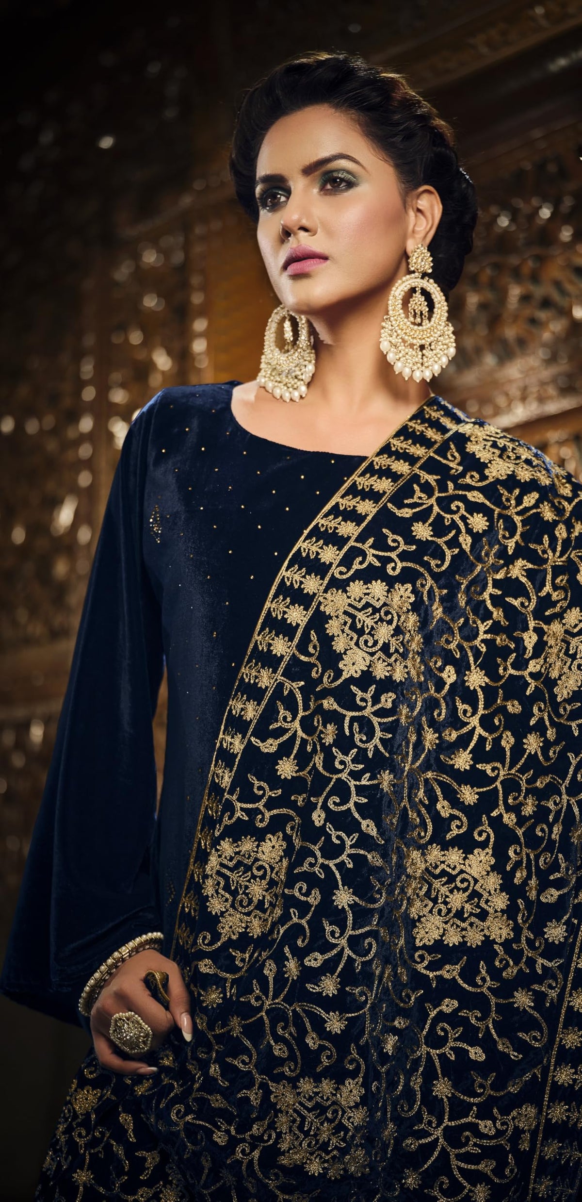 DRAVINAM Trends Women's Unstitch Premium Velvet Fancy Siroski Work Winter Wear Salwar Suit material with Twill Pashmina Unstitch Bottoms and Embroidered Pure Velvet Shawl Dupatta