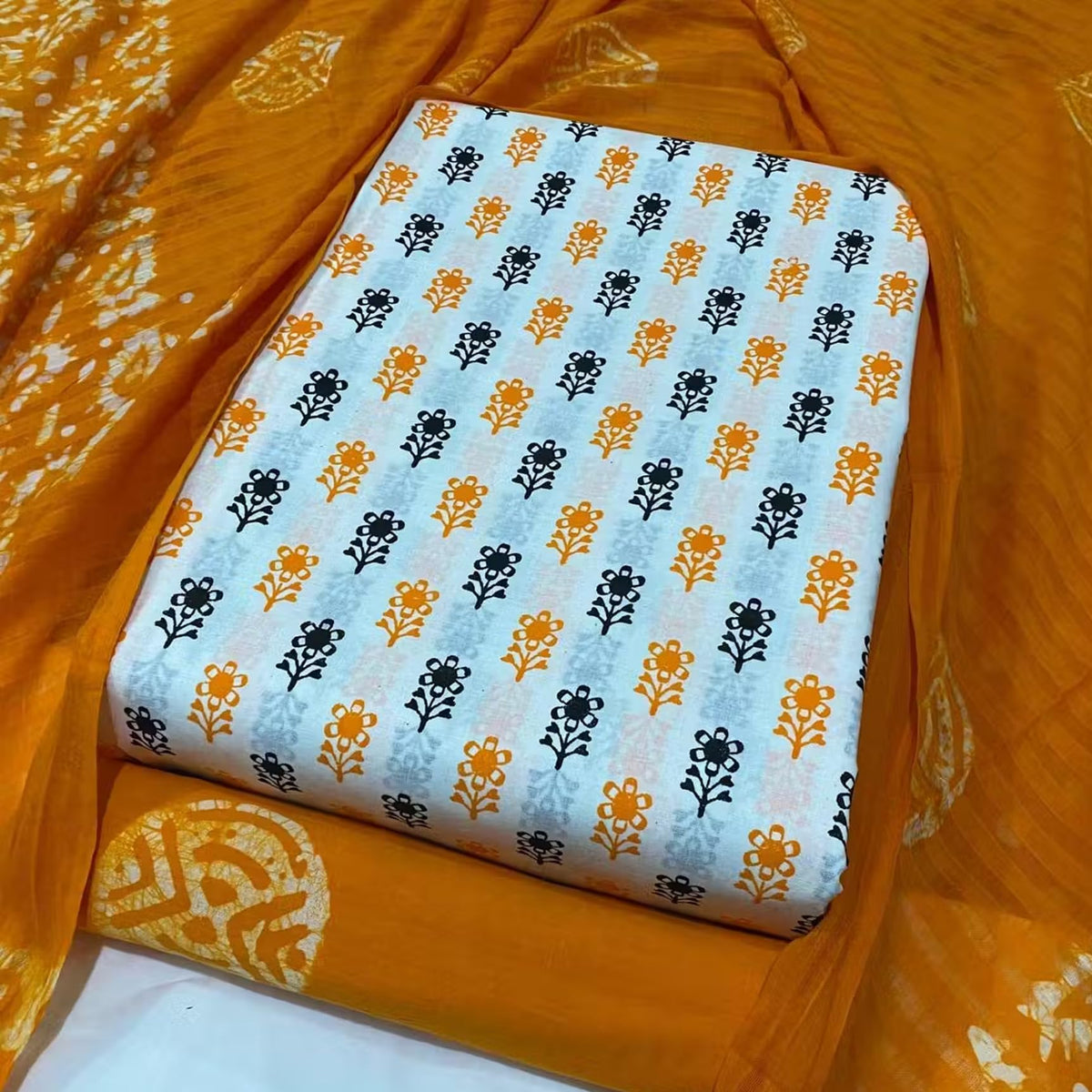 DRAVINAM Trends Unstitched Jaipuri Handmade Wax Batik Print Soft Cotton Dress Material with Dupatta