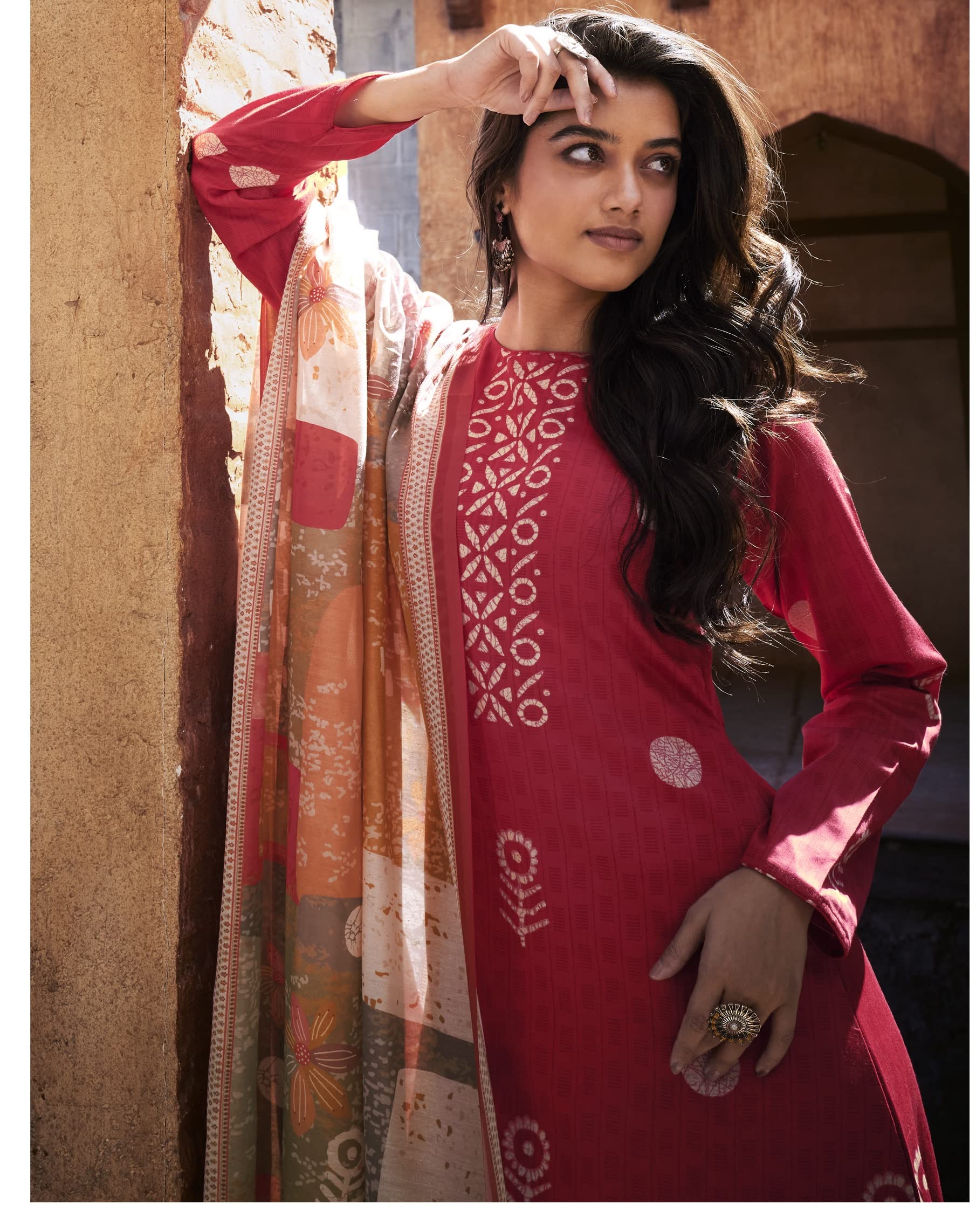 DRAVINAM Trends Women's Embroidered Digital Jaipuri Batik Printed Jam Cotton Unstitch Suit Material with Pure Masline Chunni (Grey)