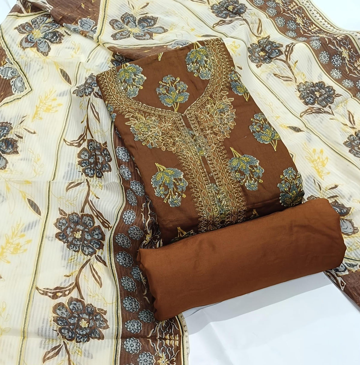 DRAVINAM Trends Women's Unstitched Jaam Cotton Dress Material | Printed Embroidered Unstitched Suit Set with Rayon Bottoms and Printed Dupatta