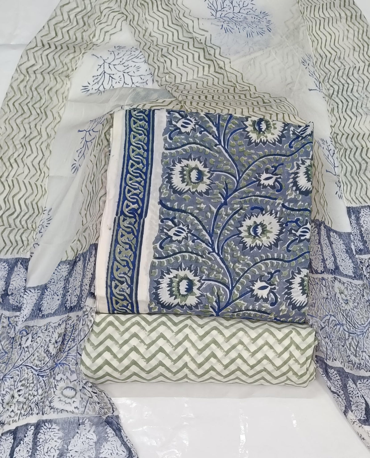 DRAVINAM Trends Hand Block Print Cambric Cotton Unstitched Salwar Suit Set for Women with Pure Chiffon Hand Printed Dupatta