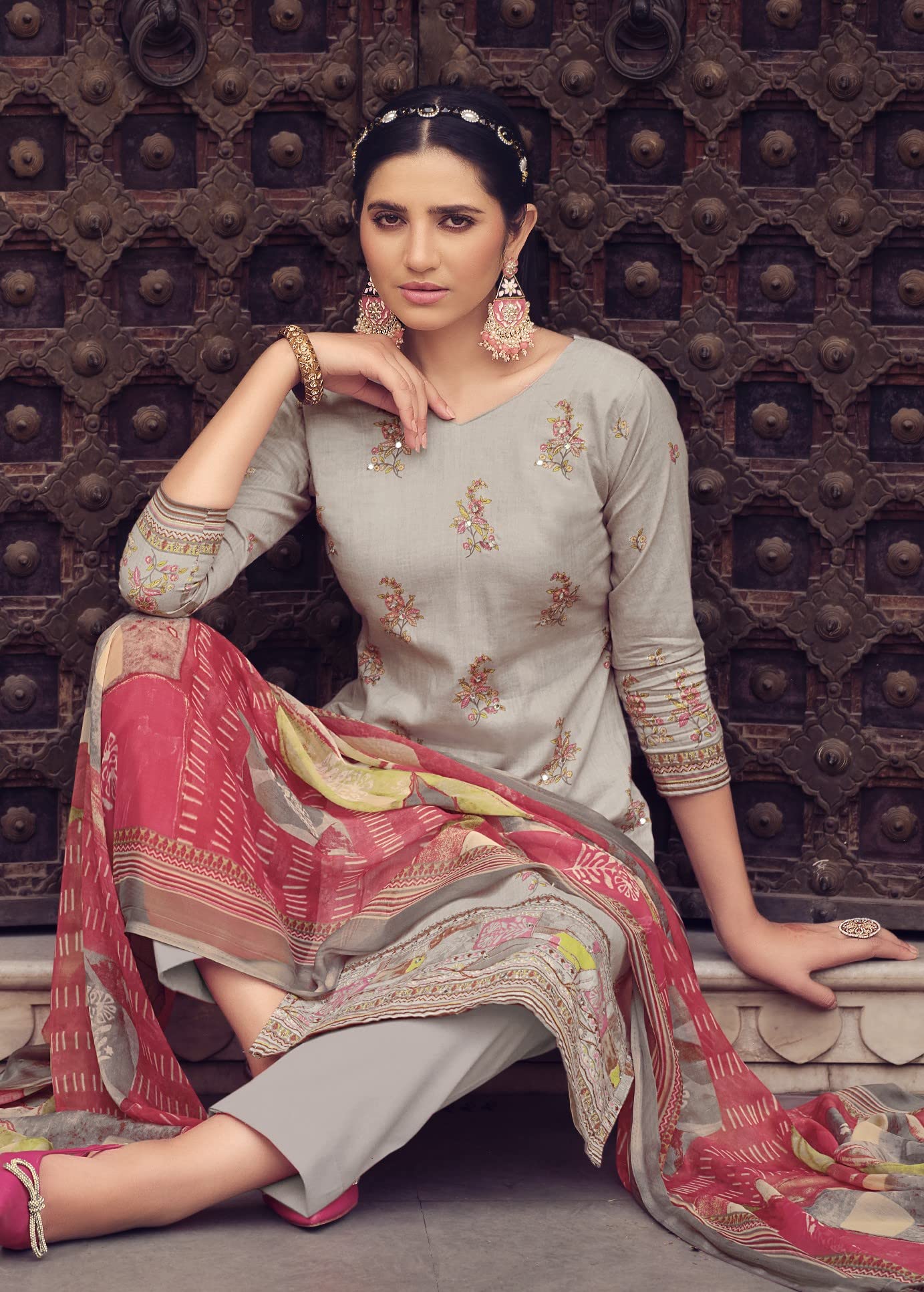 DRAVINAM Trends Unstitched Printed Mirror Work Cotton Salwar Suits Dress Material with Chiffon Dupatta (Green)