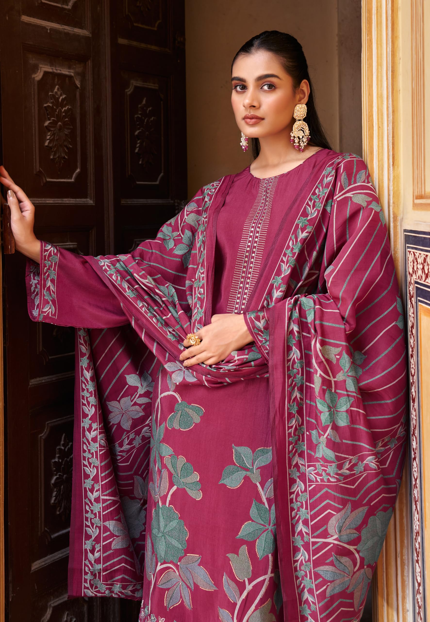DRAVINAM Trends Women's Unstitched Salwar Suit Dress Material Pure Viscose Maslin Digital Foil Print Embroidered Kameez Plain Unstitched Bottoms and Maslin Digital print Dupatta