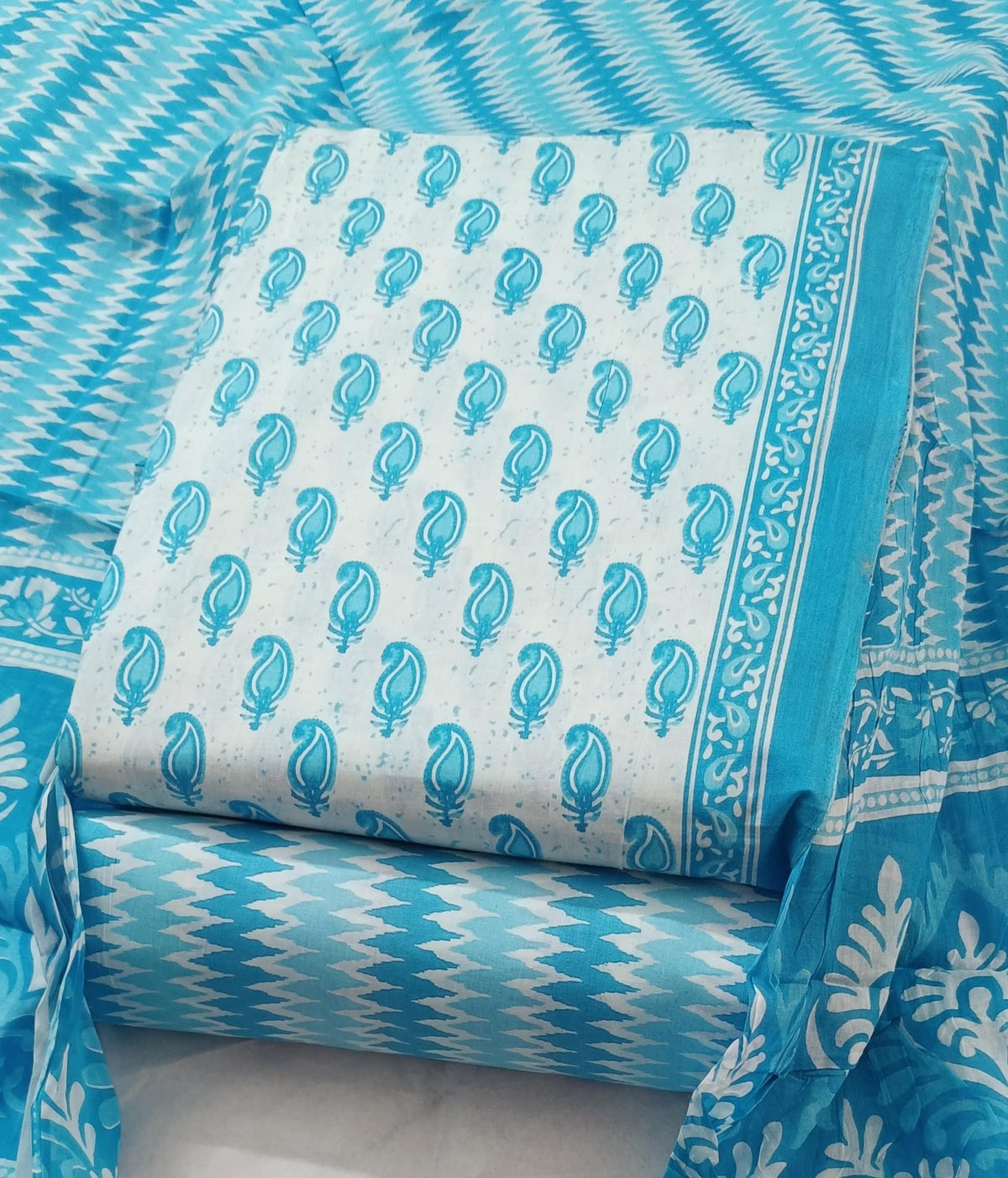 DRAVINAM Trends Jaipuri Print Cambric Cotton Unstitched Salwar Suit Dress Material for Women with Mulmul Cotton Dupatta