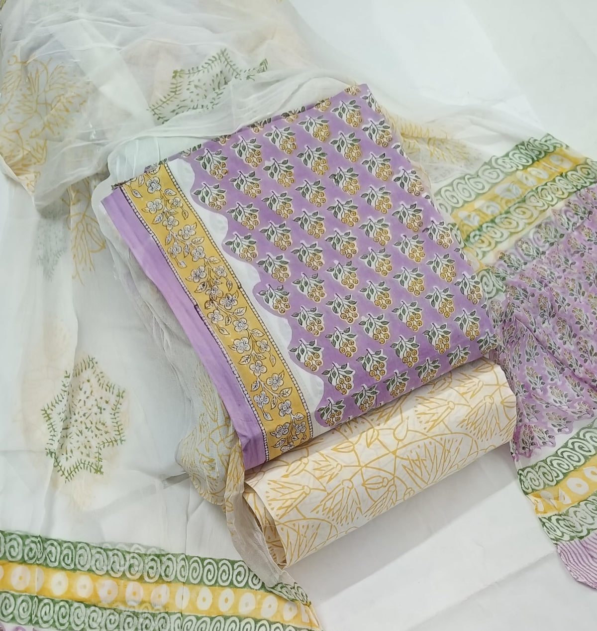 DRAVINAM Trends Hand Block Print Pure Cambric Cotton Unstitched Suit Material with Chiffon Hand Printed Dupatta