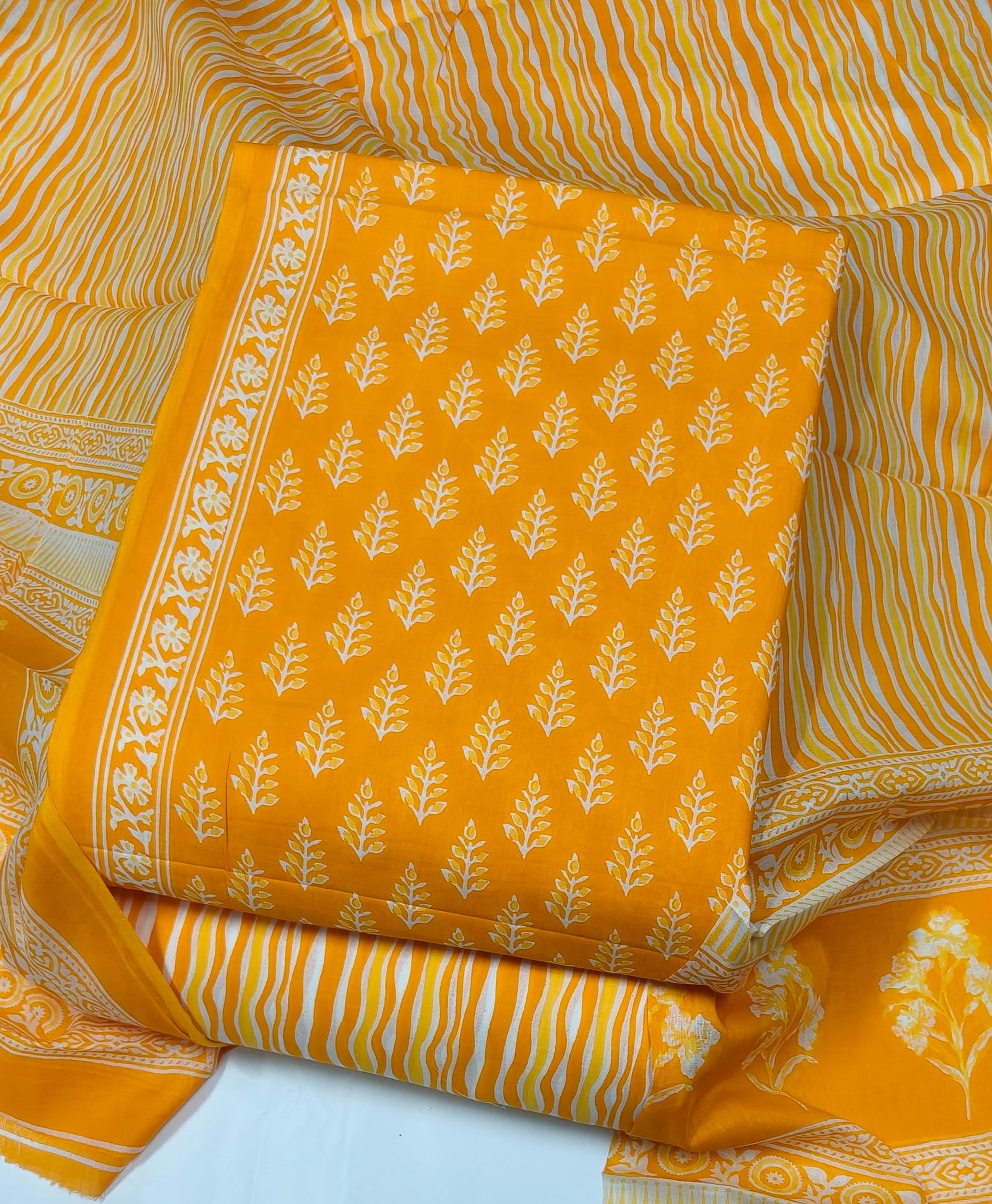 DRAVINAM Trends Jaipuri Print Cambric Cotton Unstitched Salwar Suit Dress Material for Women with Mulmul Cotton Dupatta
