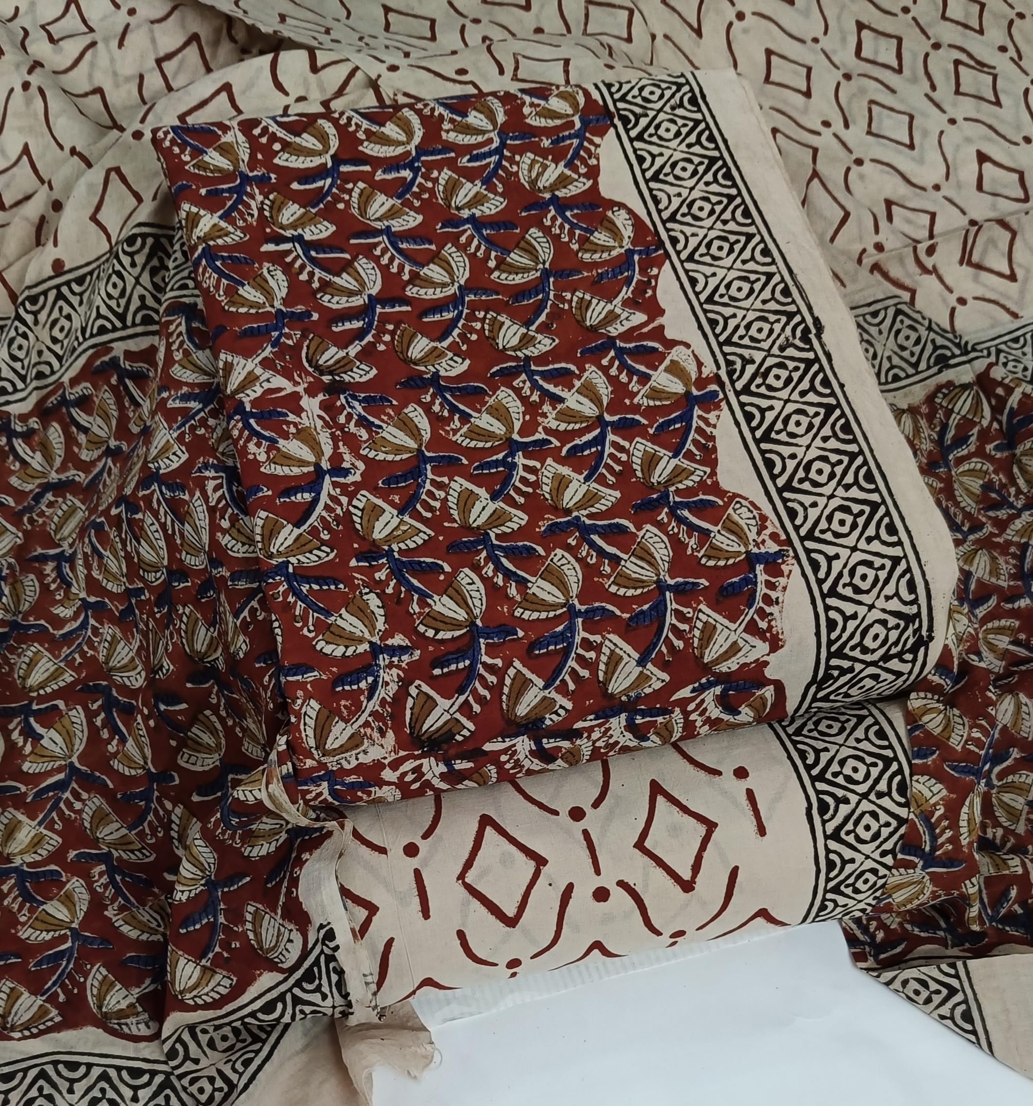 DRAVINAM Trends Women's Jaipuri Pure Cotton Handmade Floral Block Bagh Print Unstitched Dress Material Set with Dupatta (Top, Bottom, and Dupatta Fabric)